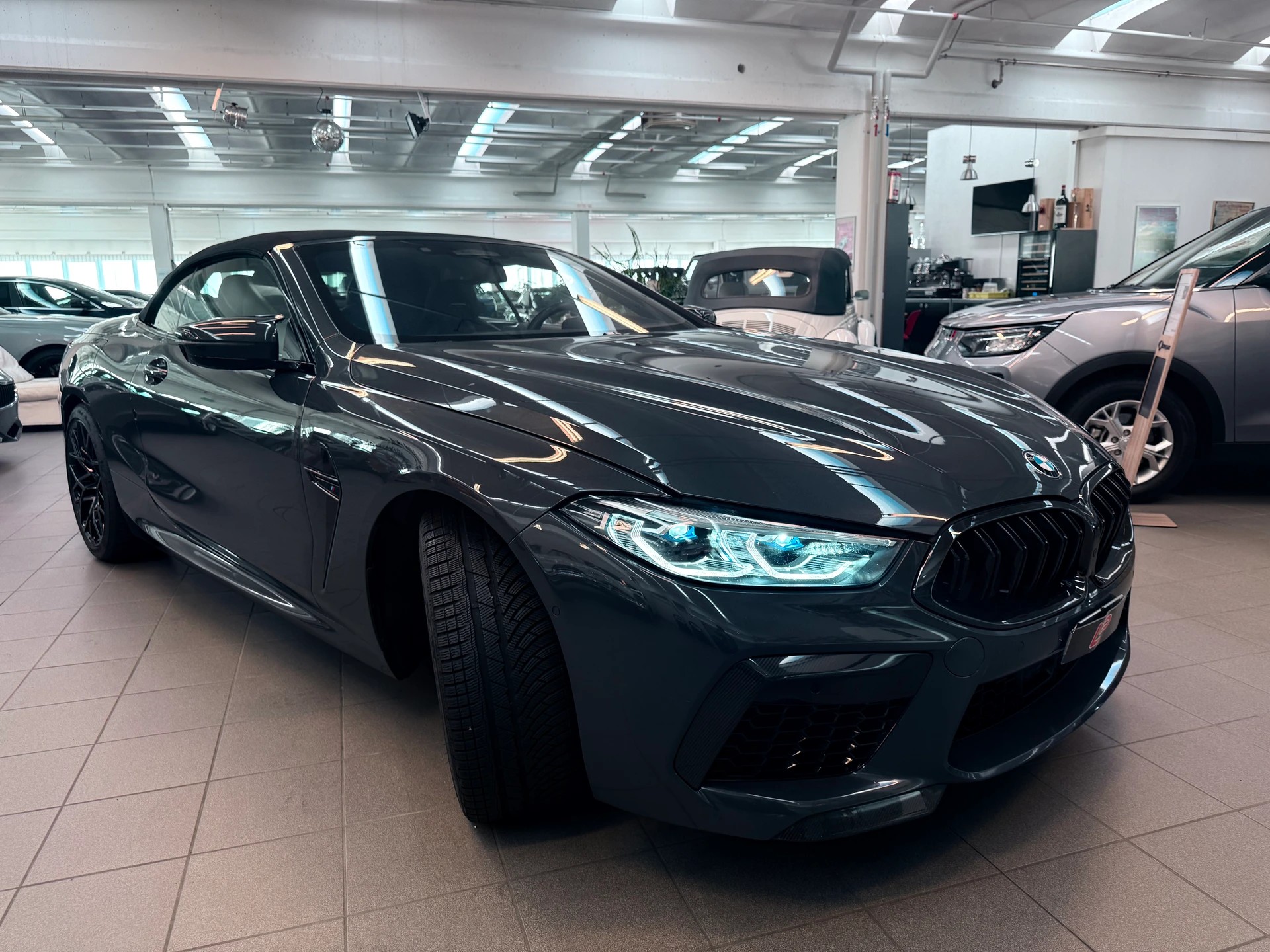 BMW M8 xDrive M Competition Steptronic-image-1