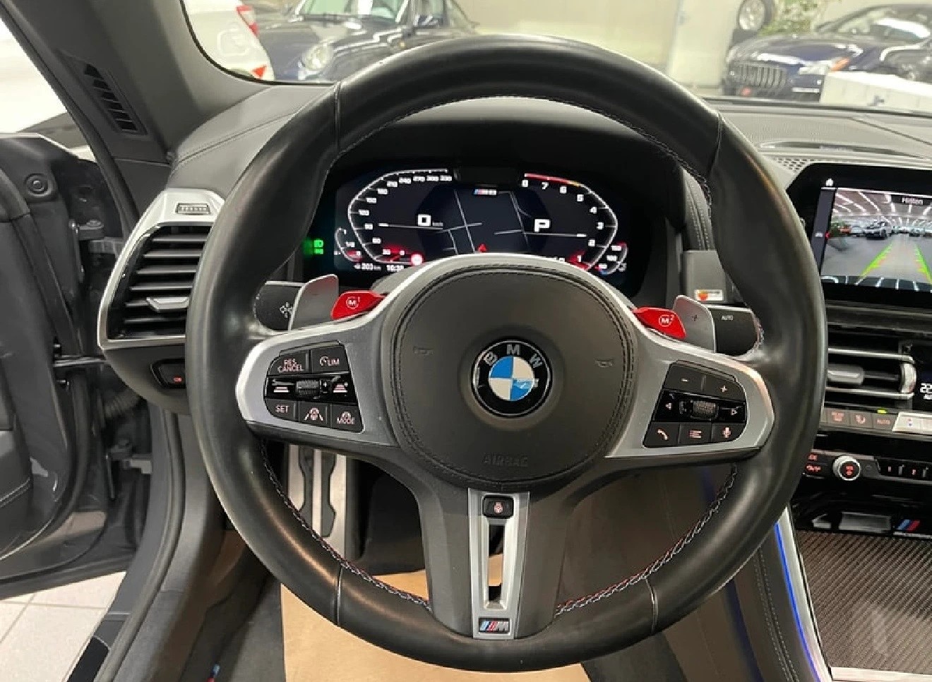 BMW M8 xDrive M Competition Steptronic-image-8