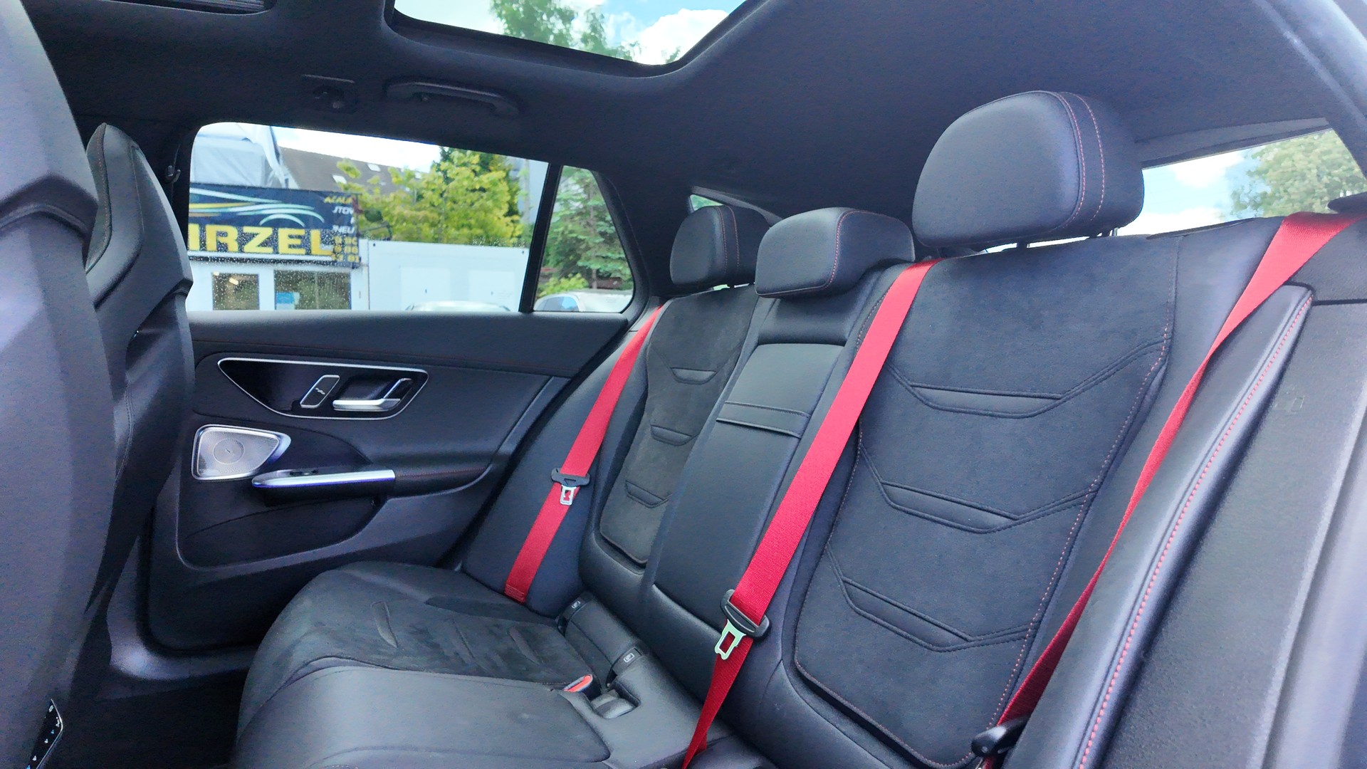 MERCEDES-BENZ C 43 T AMG 4Matic Performance-image-14