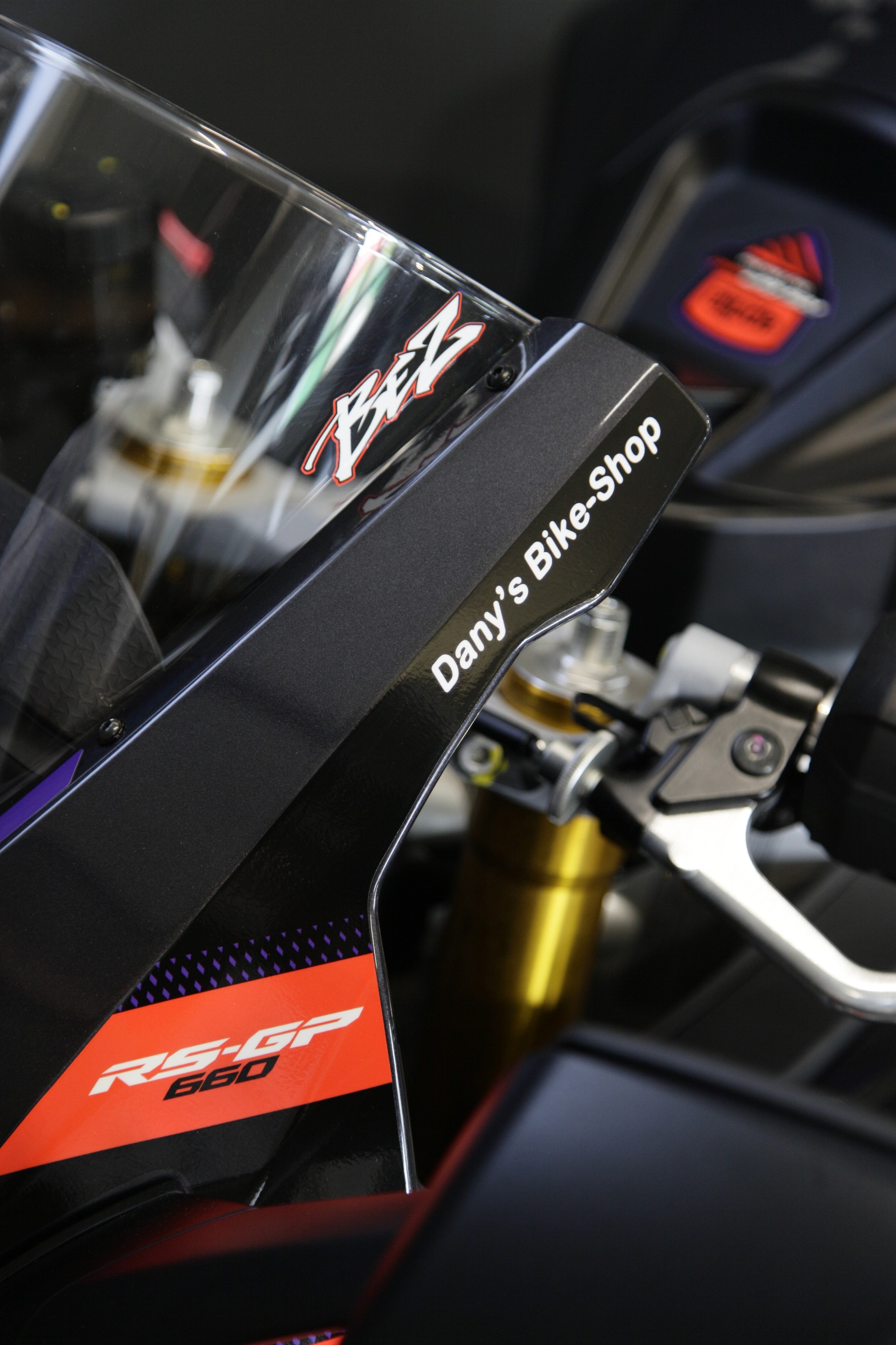 APRILIA RS GP 660 Bezzechi black Rims E5+ (105ps)-image-4