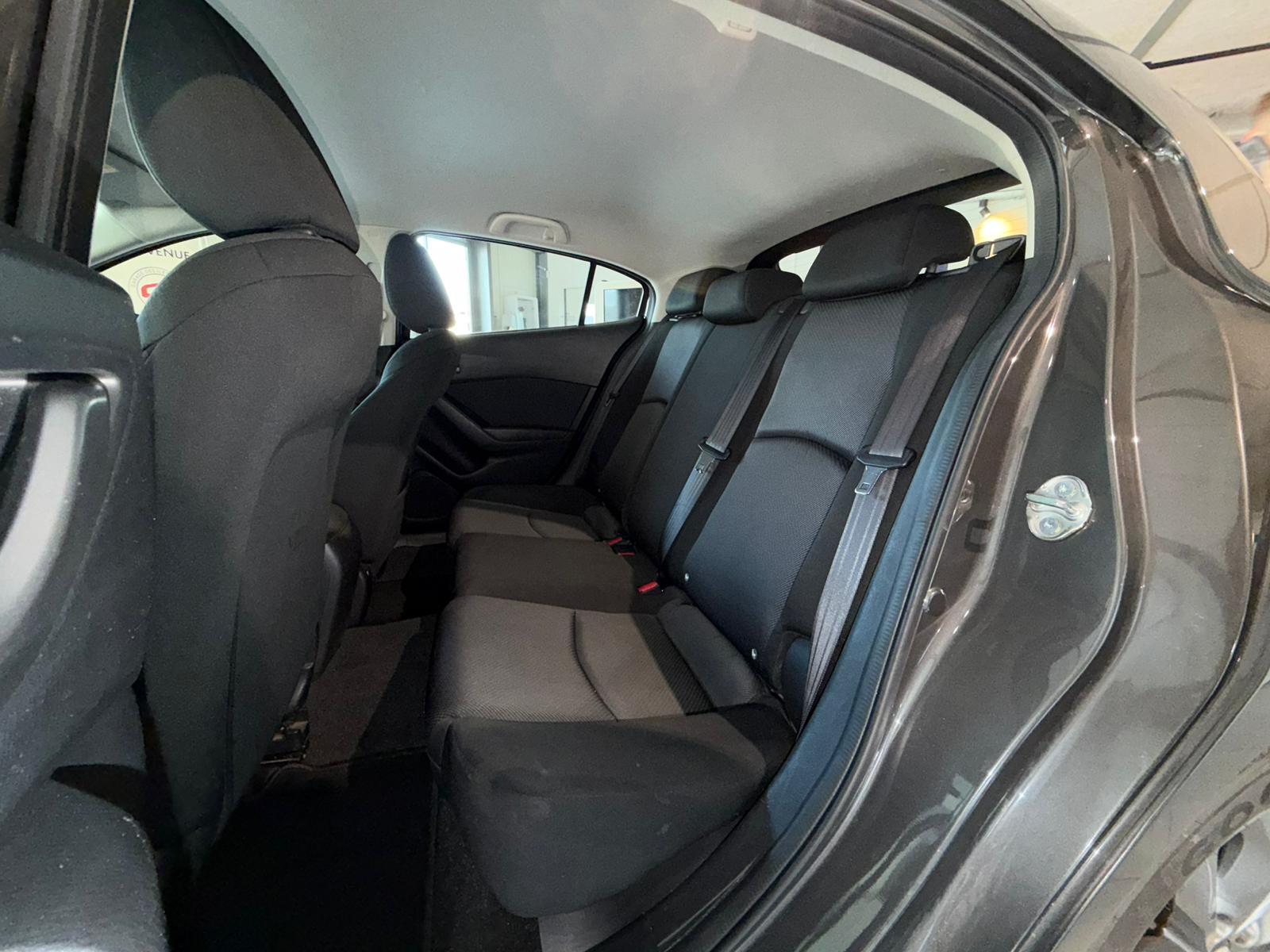 MAZDA 3 1.5 Challenge-image-8