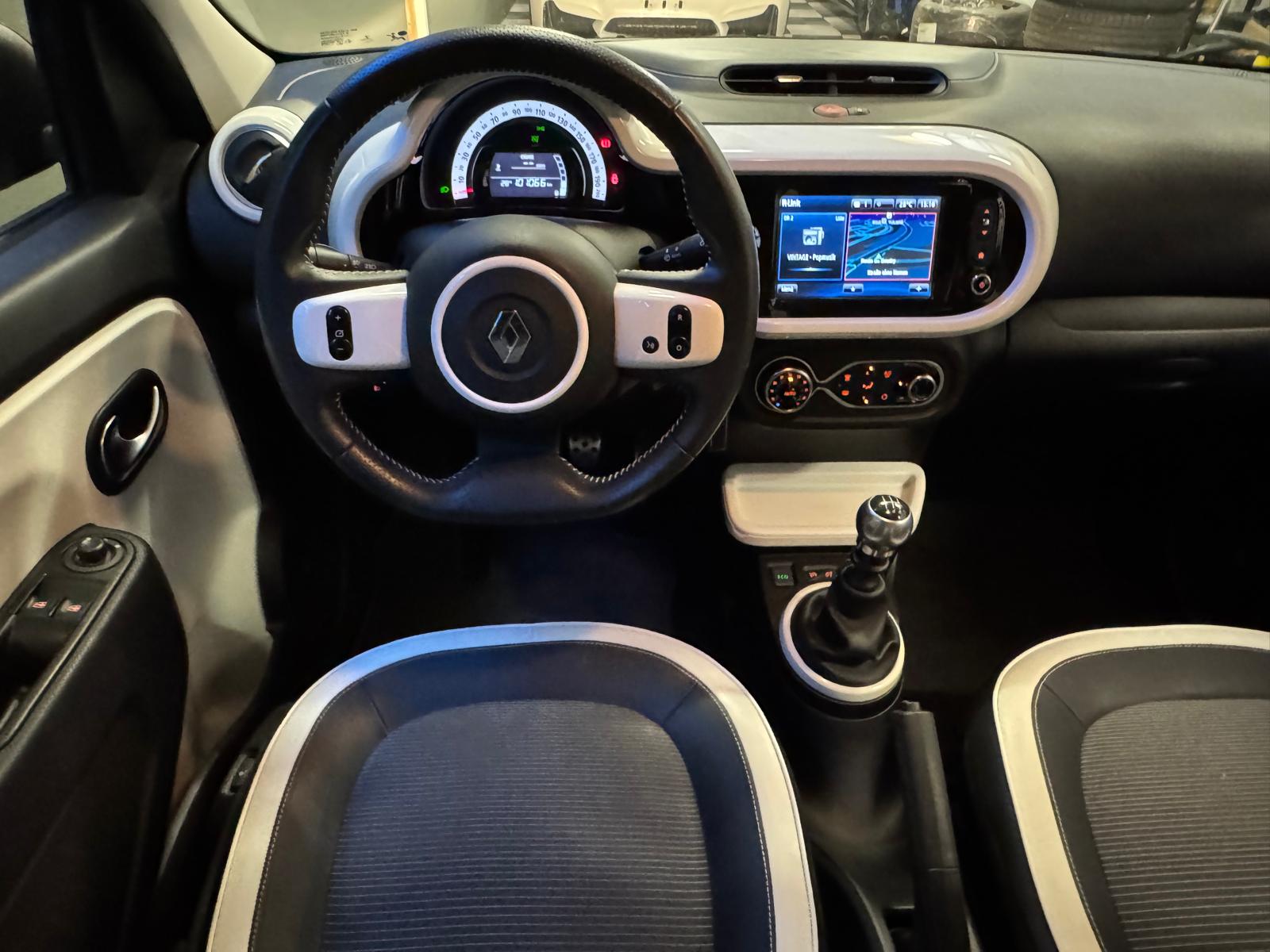 RENAULT Twingo 0.9 90th Anniversary-image-14