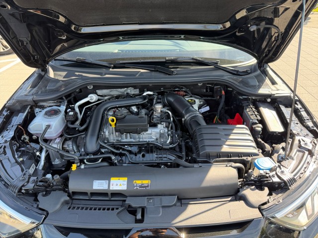 AUDI A1 allstreet 30 TFSI Attraction S-tronic-image-19