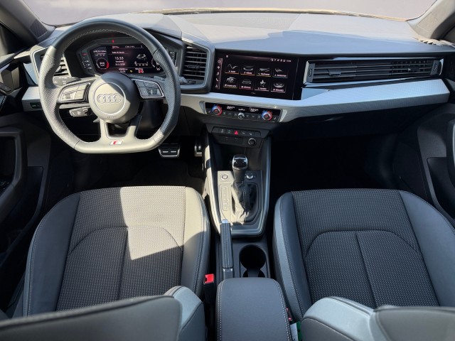 AUDI A1 allstreet 30 TFSI Attraction S-tronic-image-11