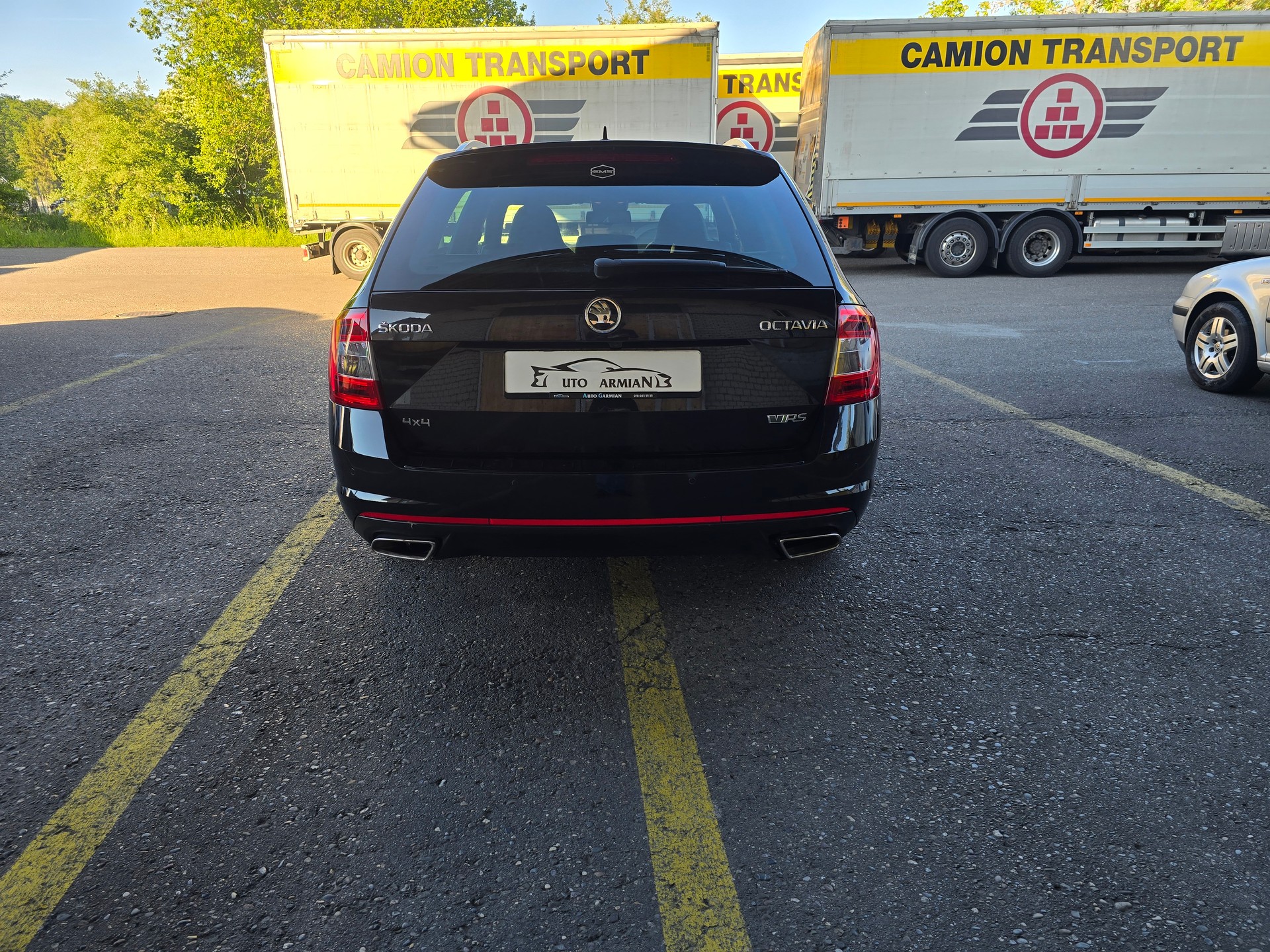 SKODA Octavia Combi 2.0 TDI RS 4x4 DSG-image-3