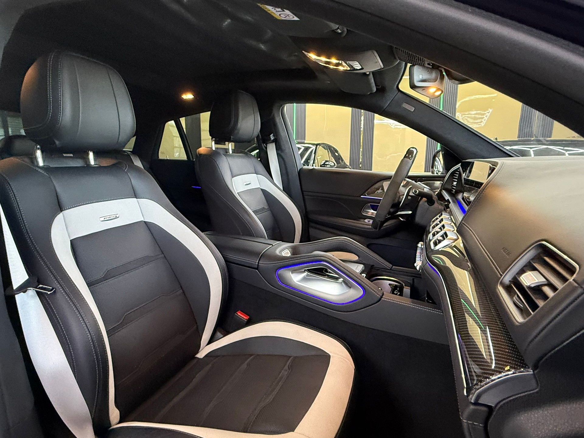 MERCEDES-BENZ GLE 63 S AMG 4matic+ Coupé-image-11