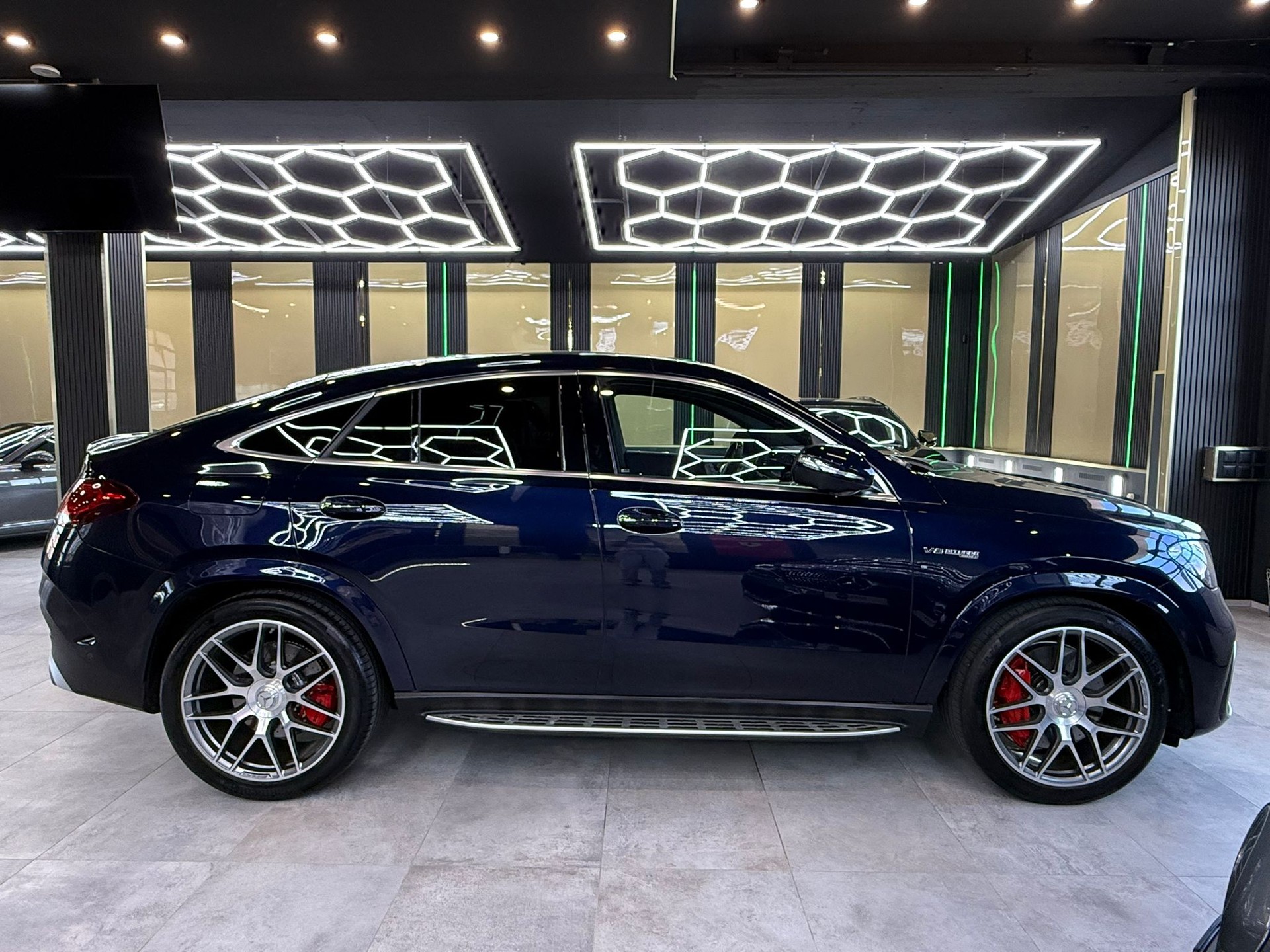 MERCEDES-BENZ GLE 63 S AMG 4matic+ Coupé-image-3