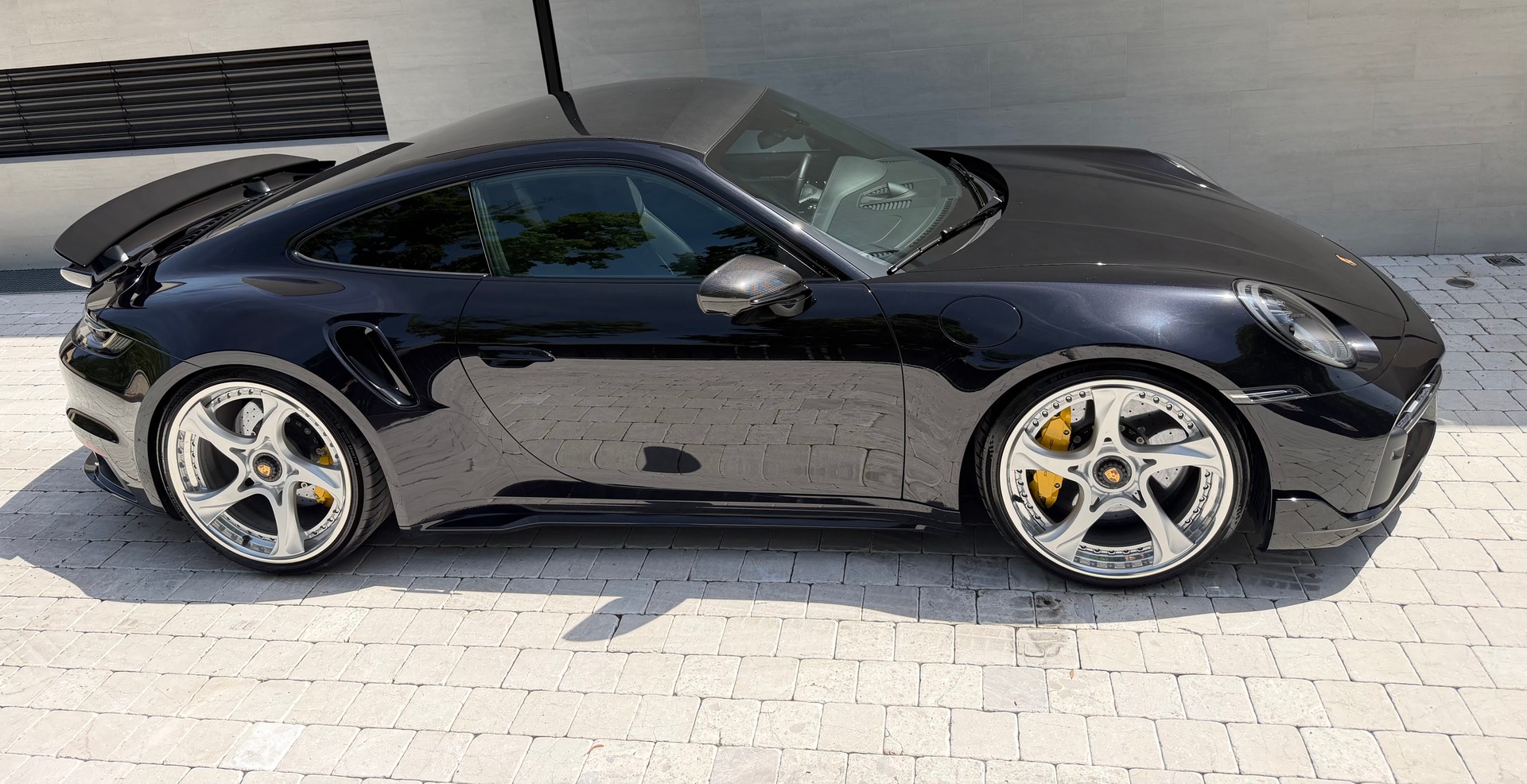 PORSCHE Turbo S-image-1