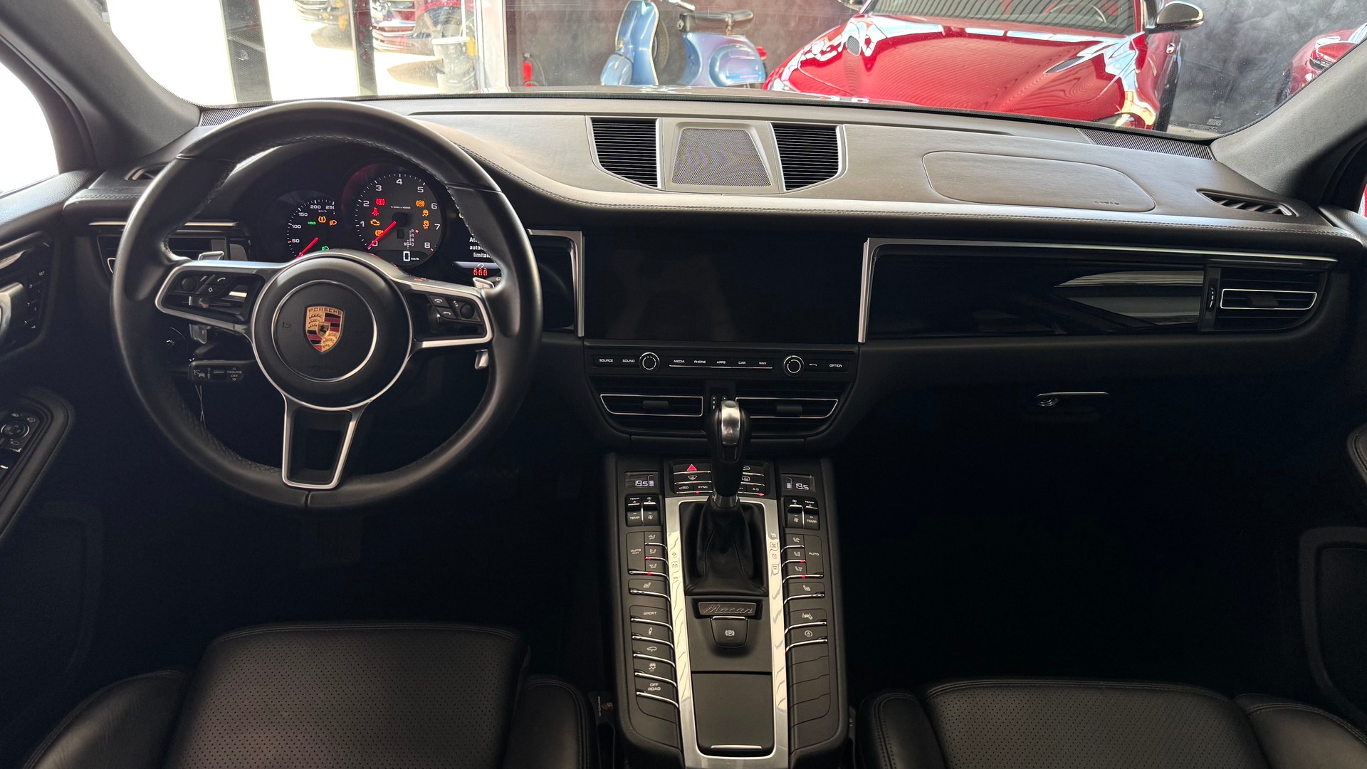 PORSCHE Macan S PDK-image-6