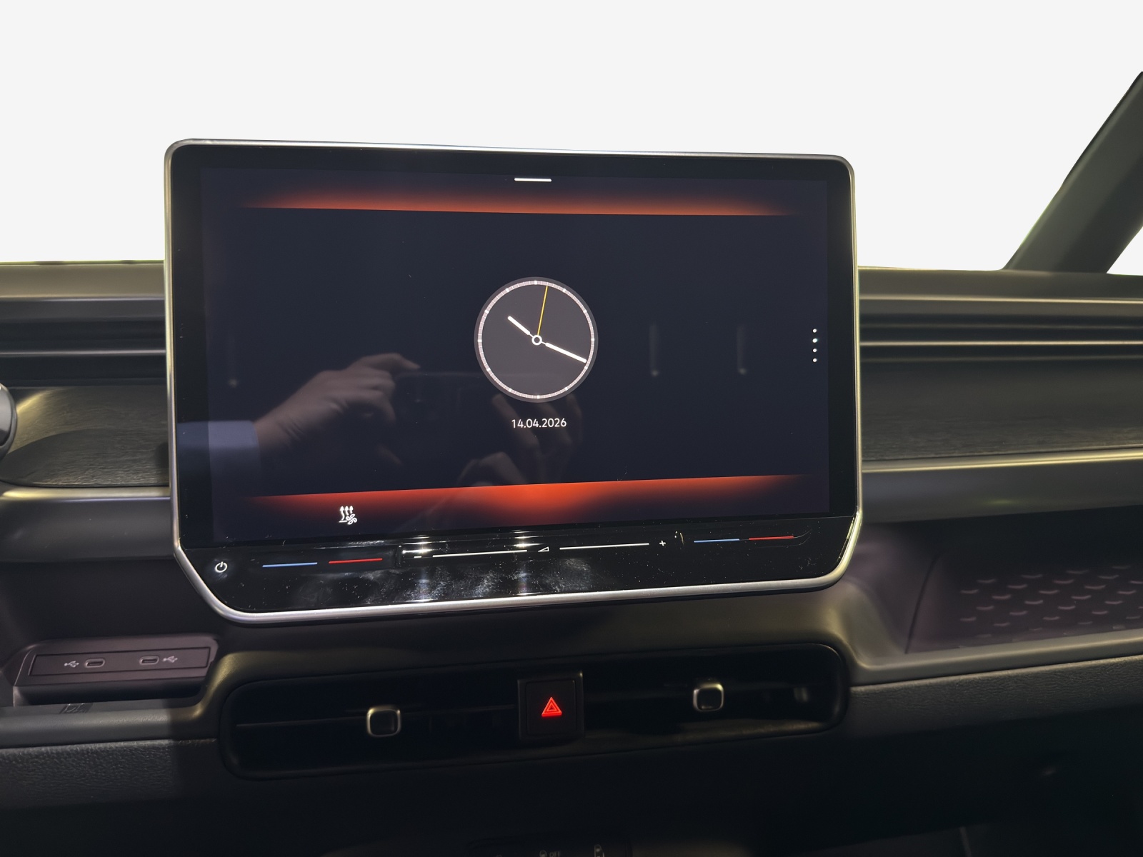 VW ID.Buzz NWB GTX 4 Motion-image-10