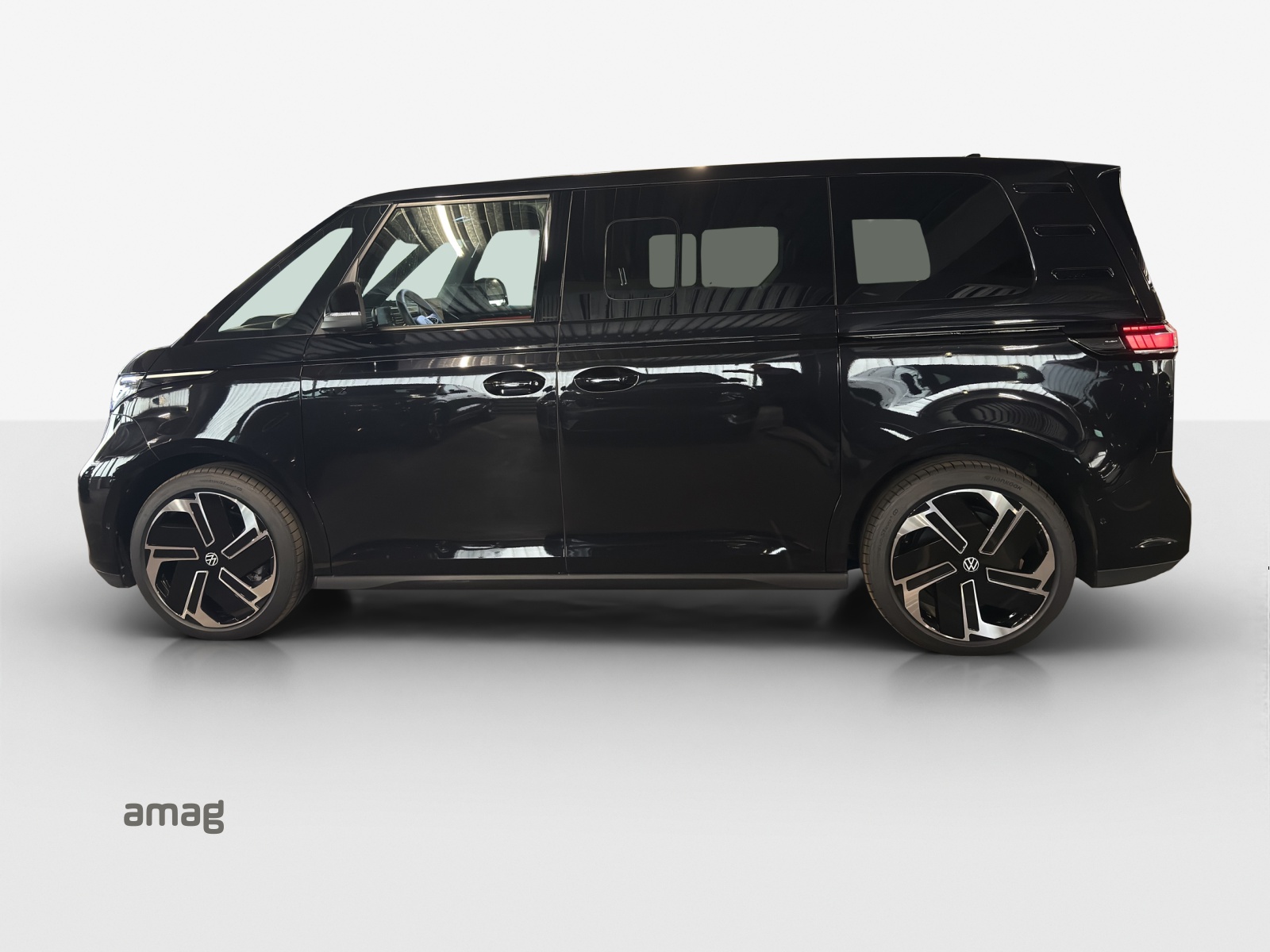 VW ID.Buzz NWB GTX 4 Motion-image-1