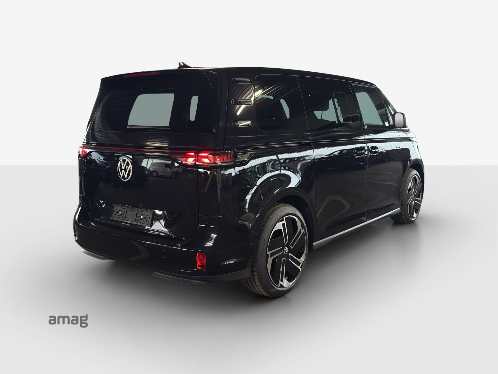 VW ID.Buzz NWB GTX 4 Motion-image-4