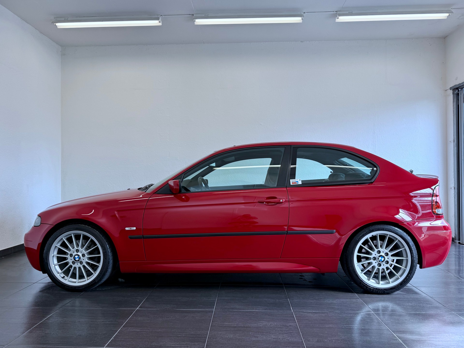 BMW 325 ti Compact-image-6