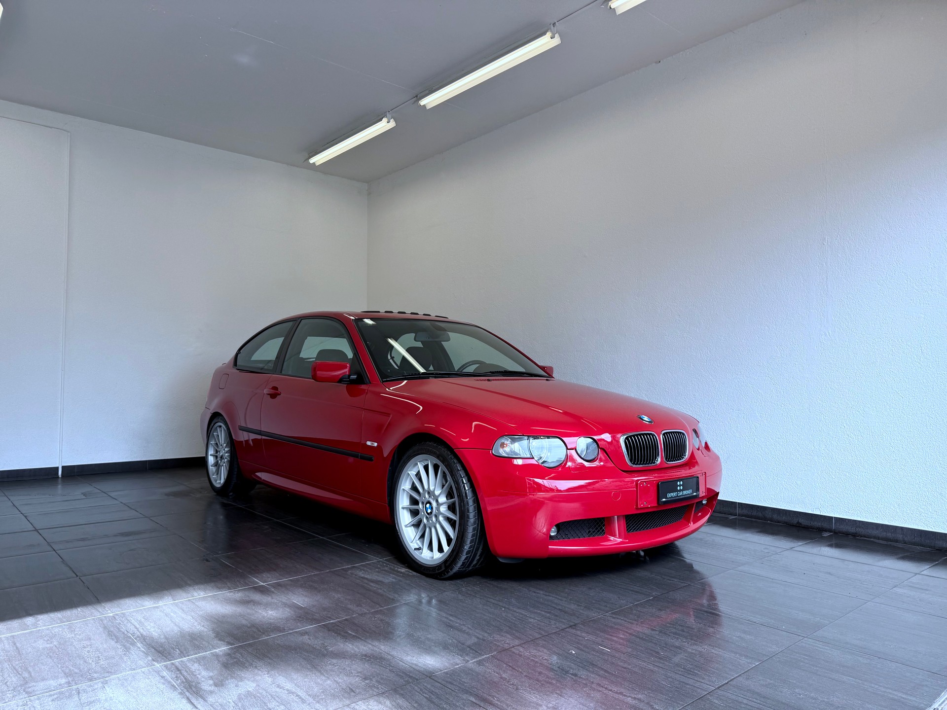 BMW 325 ti Compact-image-1