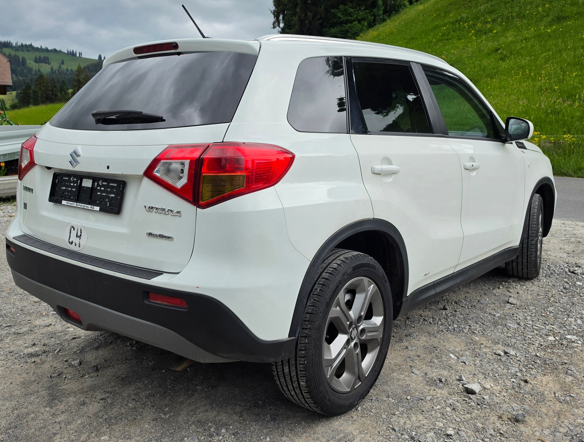 SUZUKI Vitara 1.6 TD Compact Top TCSS-image-2