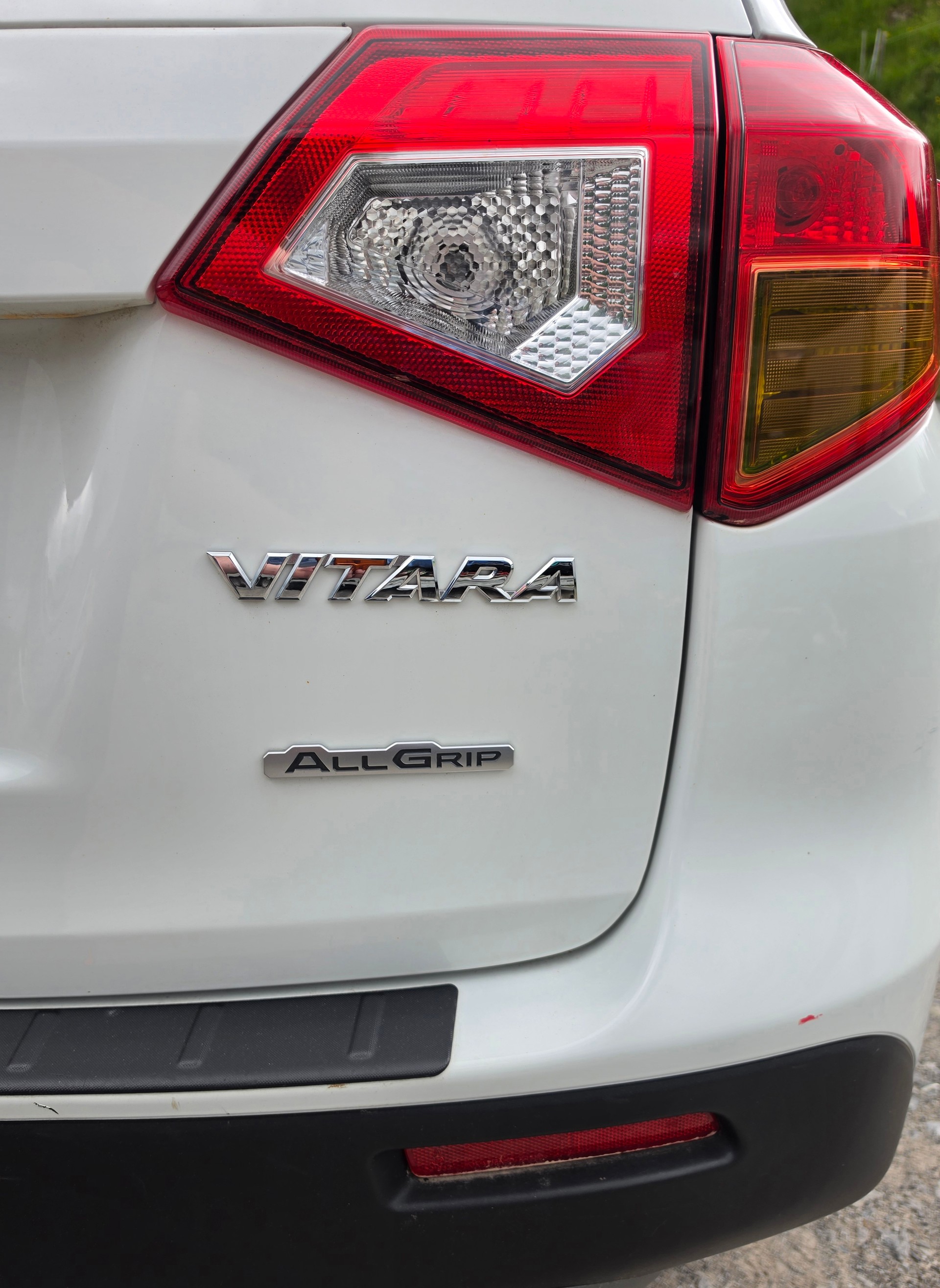 SUZUKI Vitara 1.6 TD Compact Top TCSS-image-4