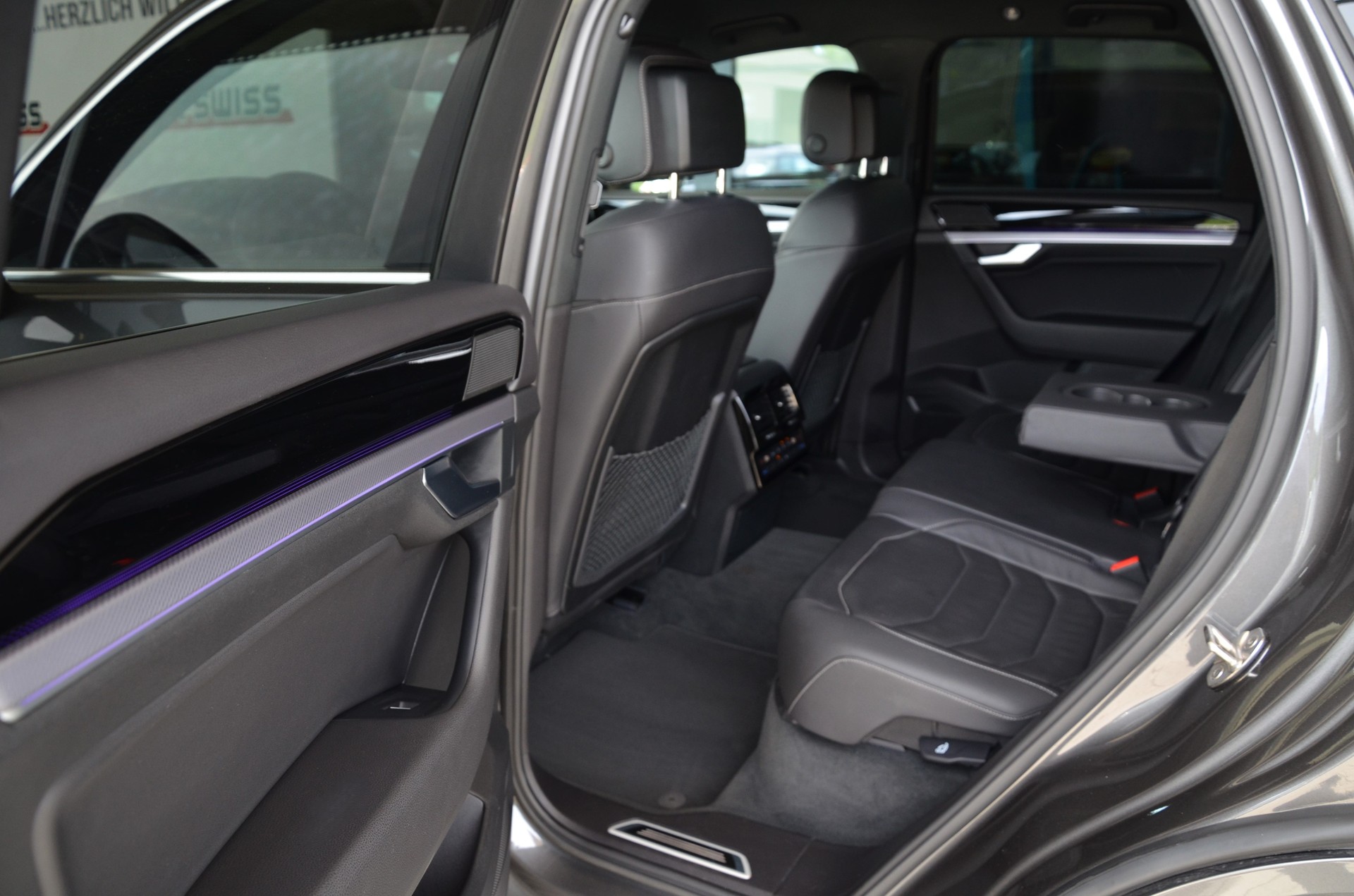 VW Touareg 3.0 TDI R Line Tiptronic*Ab MFK,VW Werksgarantie bis 26.01.2028 oder 100'000km*-image-13