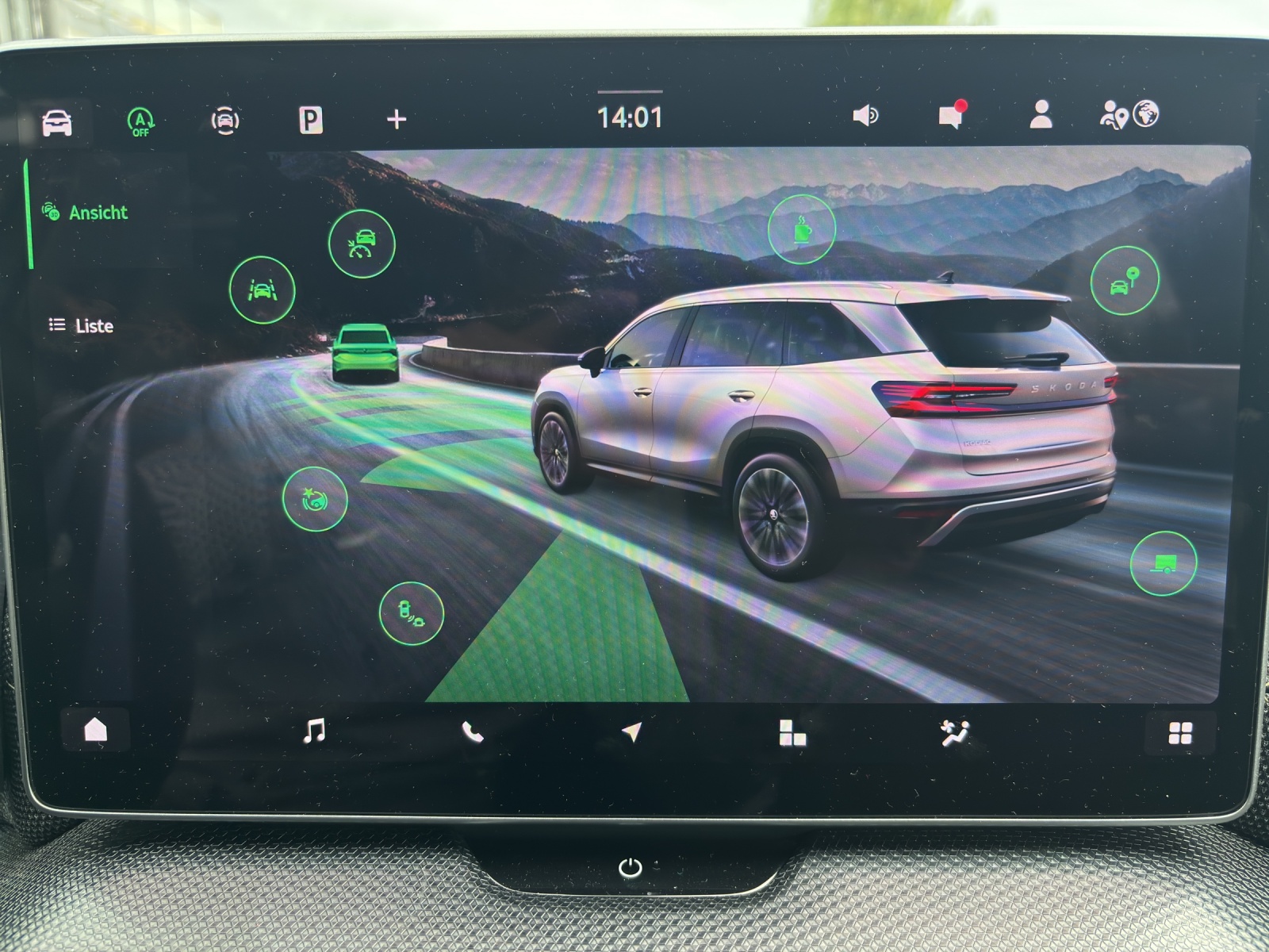 SKODA New Kodiaq 2.0 TSI Selection 4x4 7-Sitzer mit AHK, fortl. Werksgarantie-image-19