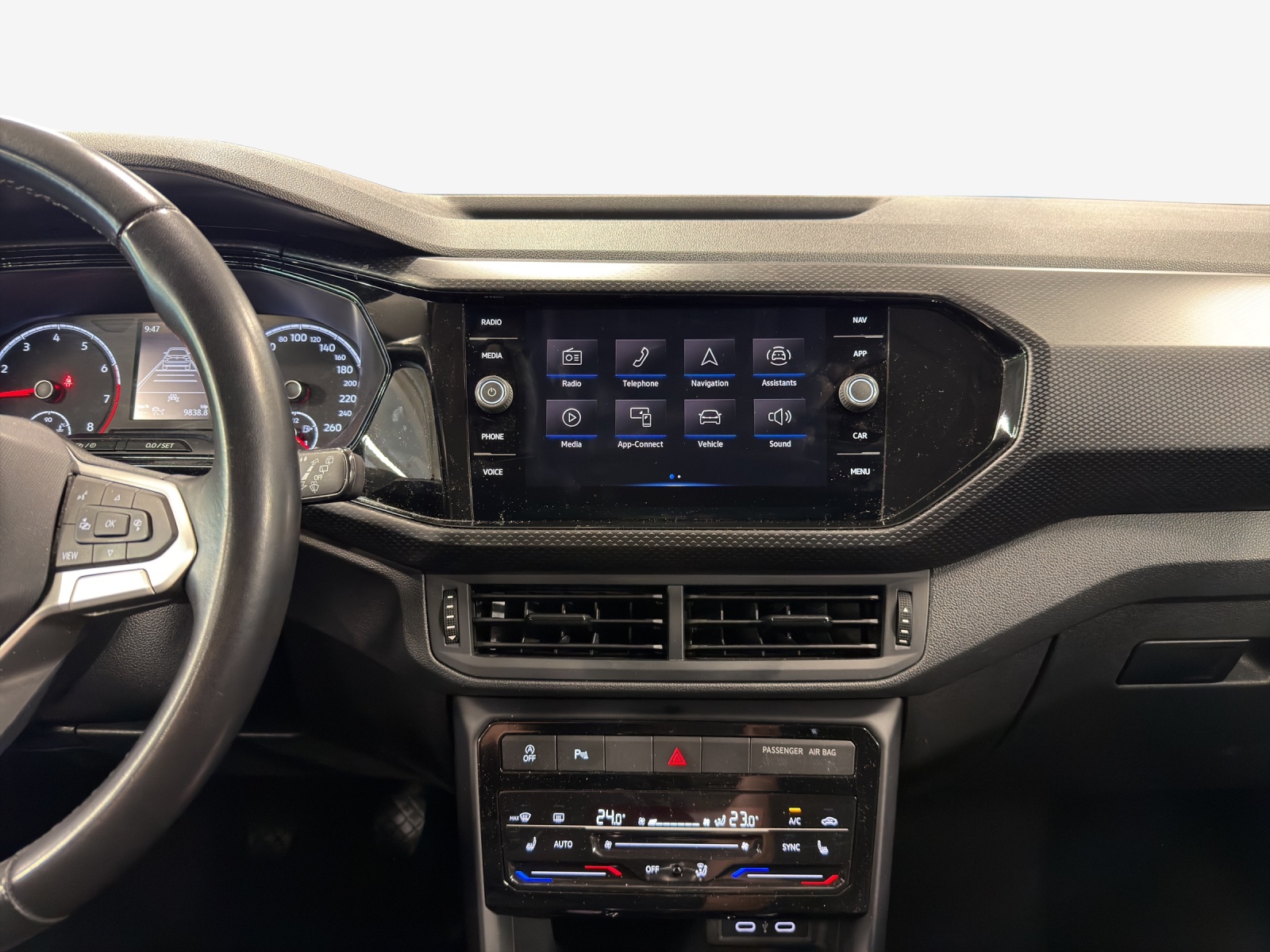 VW T-Cross 1.0 TSI Life-image-10
