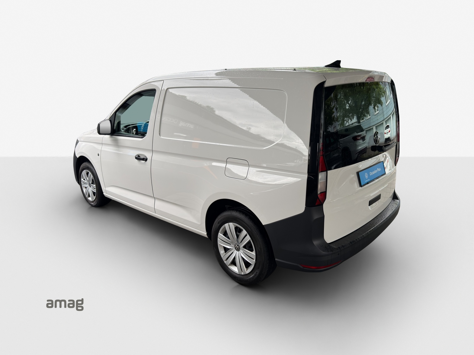 VW Caddy Cargo 2.0TDI 4Motion-image-2