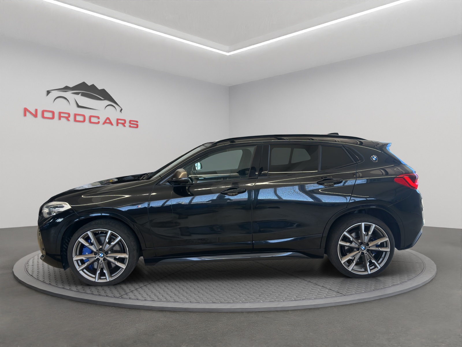 BMW X2 M35i Steptronic-showroom-element-1