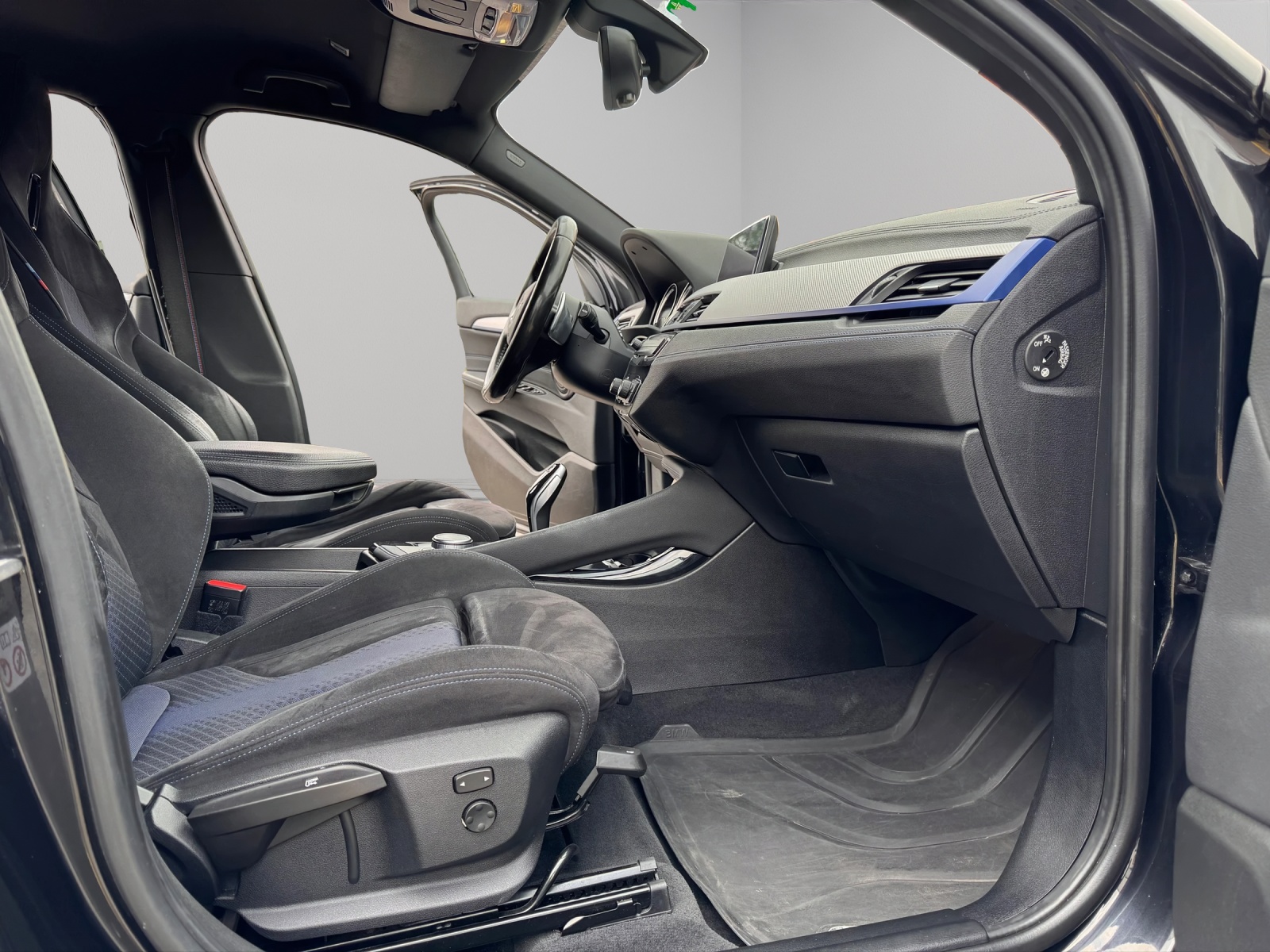 BMW X2 M35i Steptronic-image-11