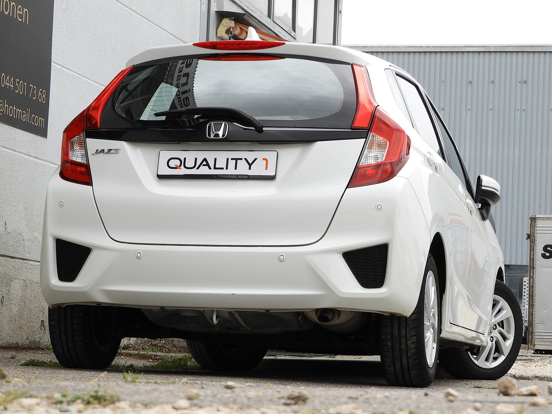 HONDA Jazz 1.3i-VTEC I aus erster Hand I Honda Service bisher I Garantie inkl. I Top Ausstattung-image-4