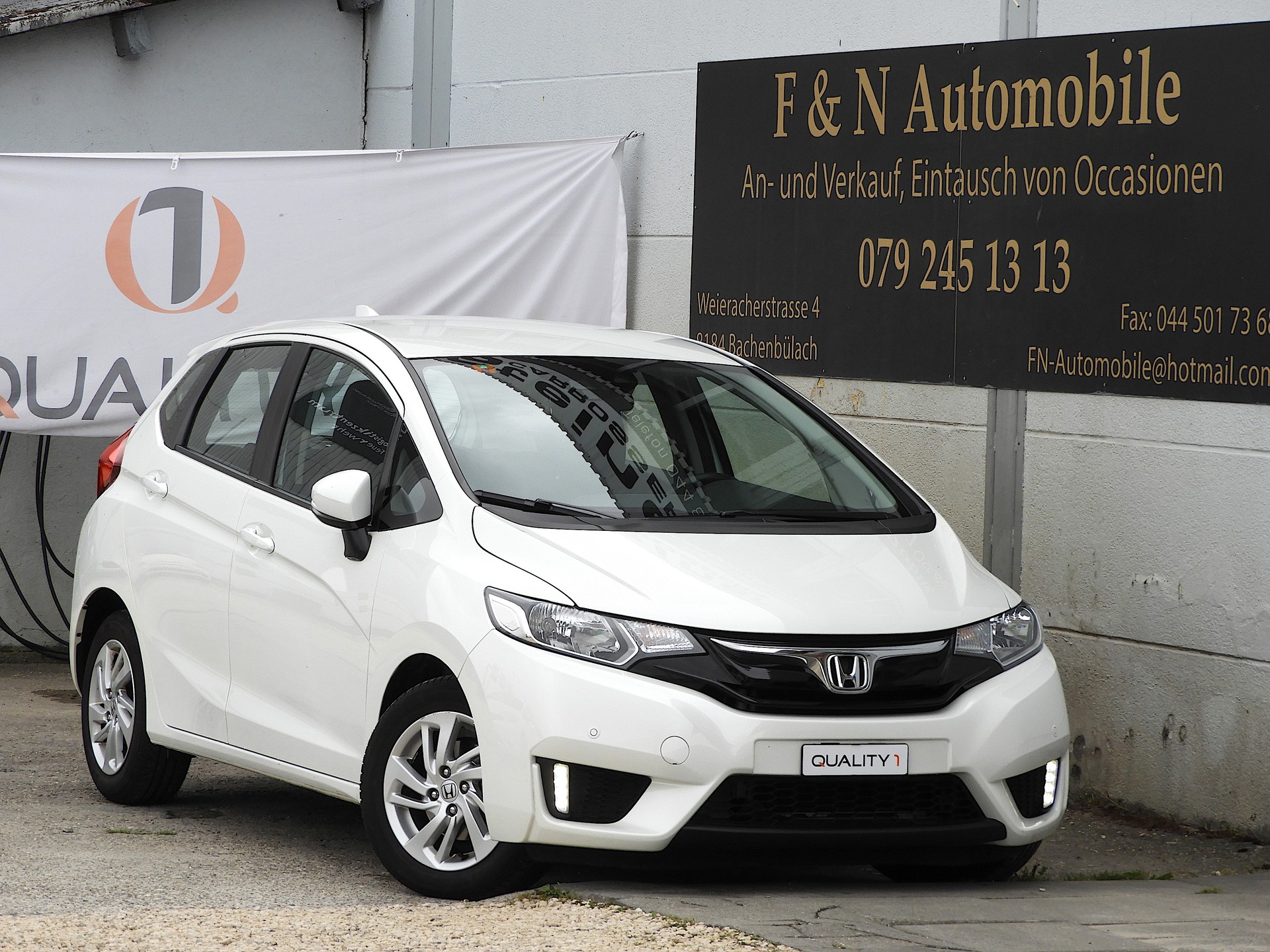 HONDA Jazz 1.3i-VTEC I aus erster Hand I Honda Service bisher I Garantie inkl. I Top Ausstattung-image-1