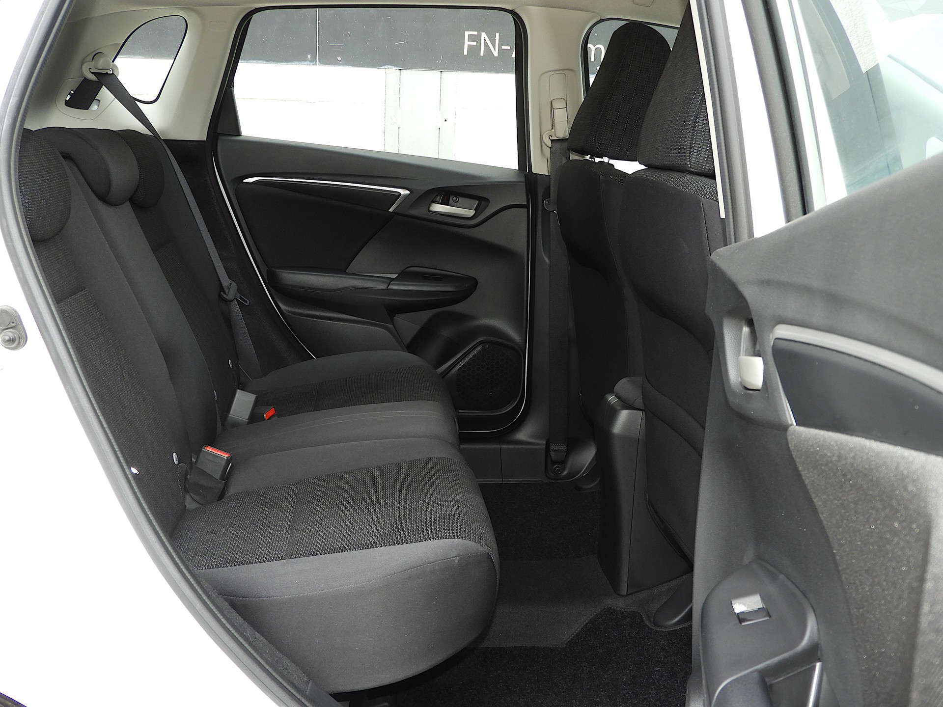 HONDA Jazz 1.3i-VTEC I aus erster Hand I Honda Service bisher I Garantie inkl. I Top Ausstattung-image-13
