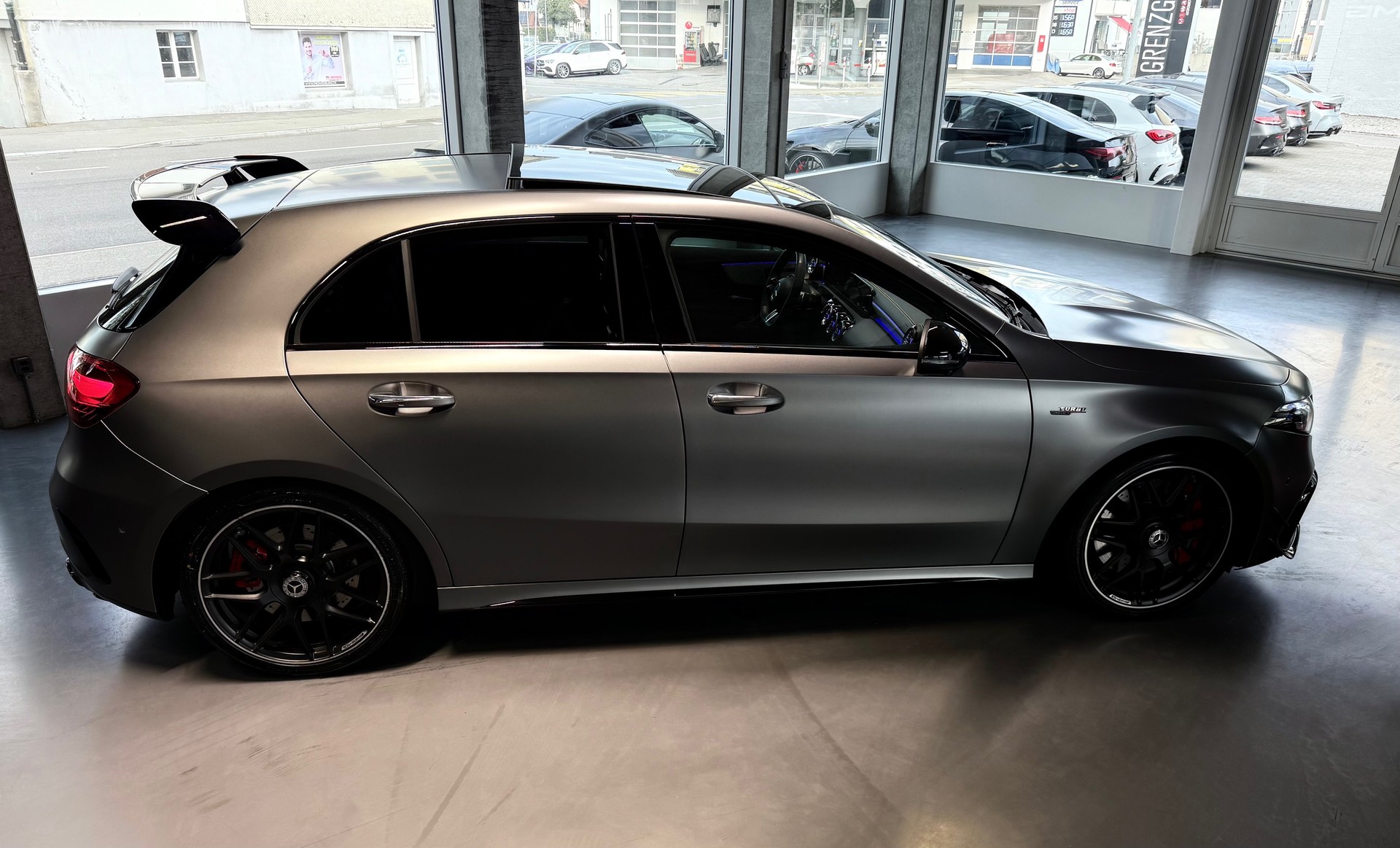 MERCEDES-BENZ A 45 S AMG 4Matic+ Speedshift-image-5