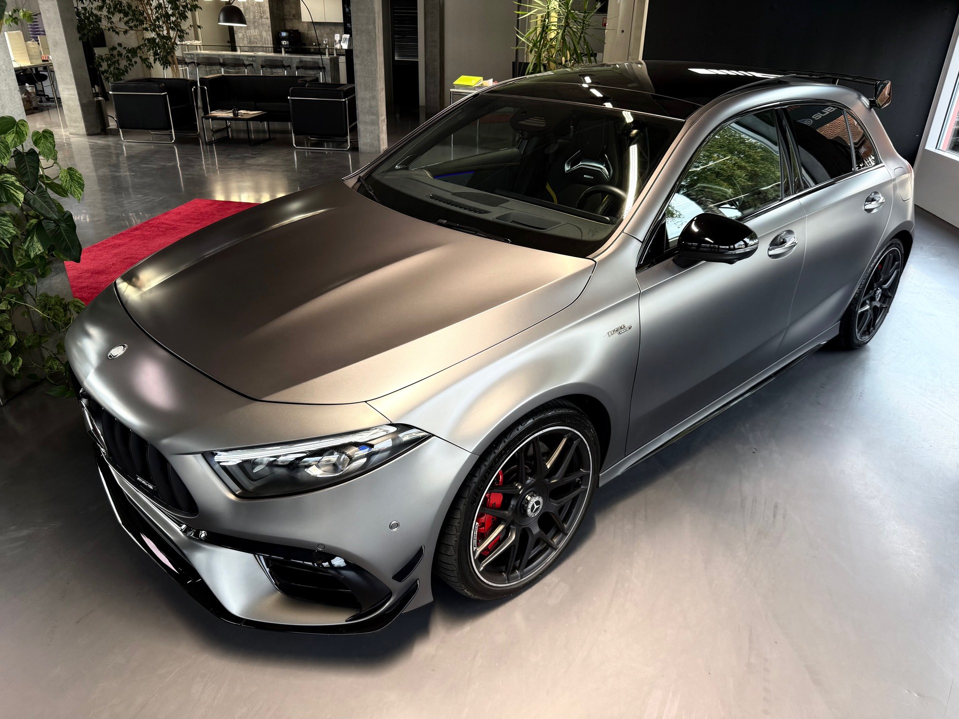 MERCEDES-BENZ A 45 S AMG 4Matic+ Speedshift-showroom-element-1