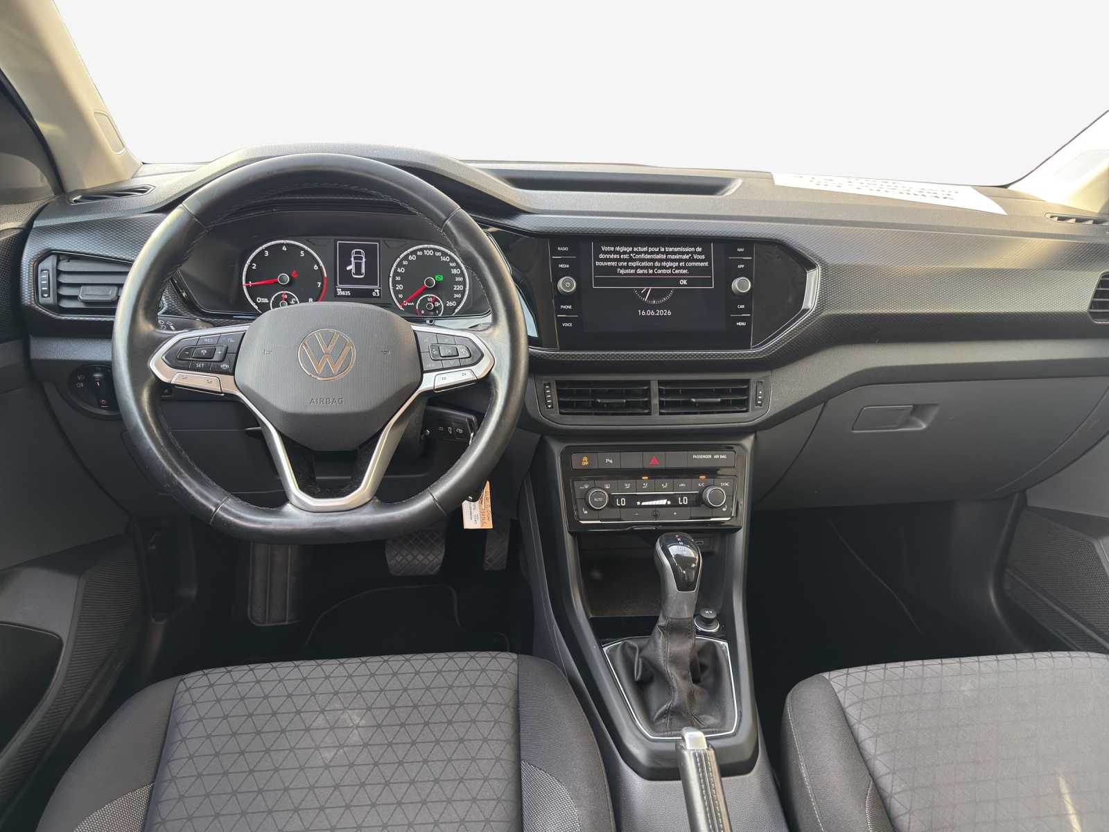 VW T-Cross 1.0 TSI Life DSG-image-8
