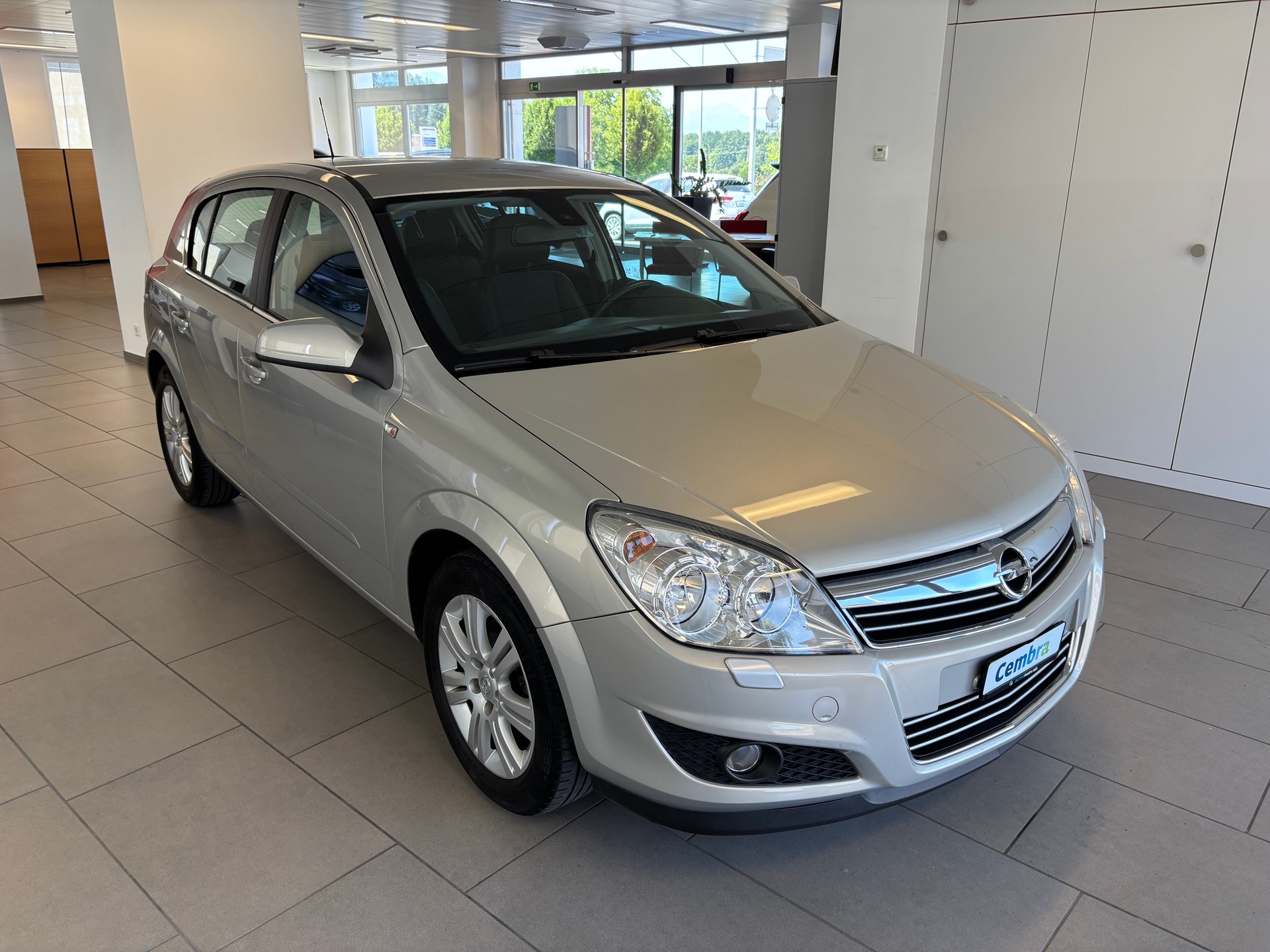 OPEL Astra 1.8i 16V Cosmo-image-1
