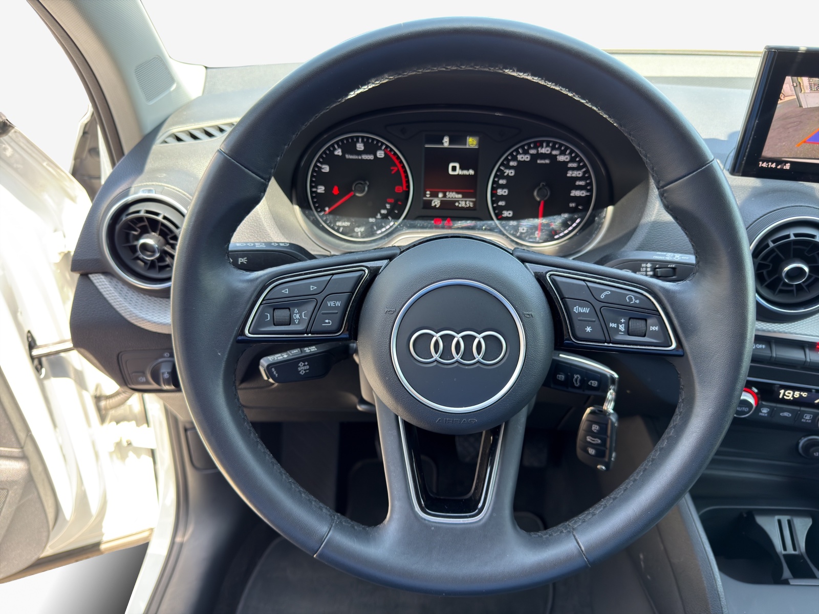 AUDI Q2 35 TFSI-image-9