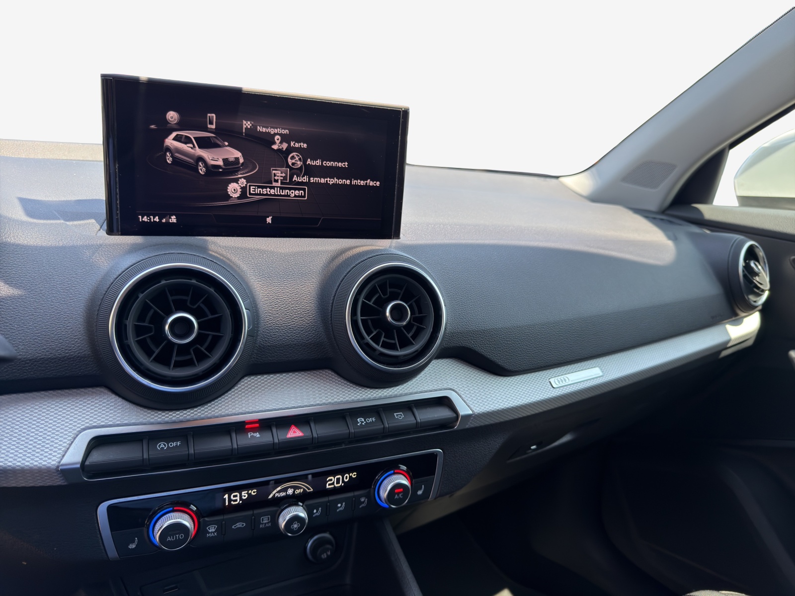 AUDI Q2 35 TFSI-image-10