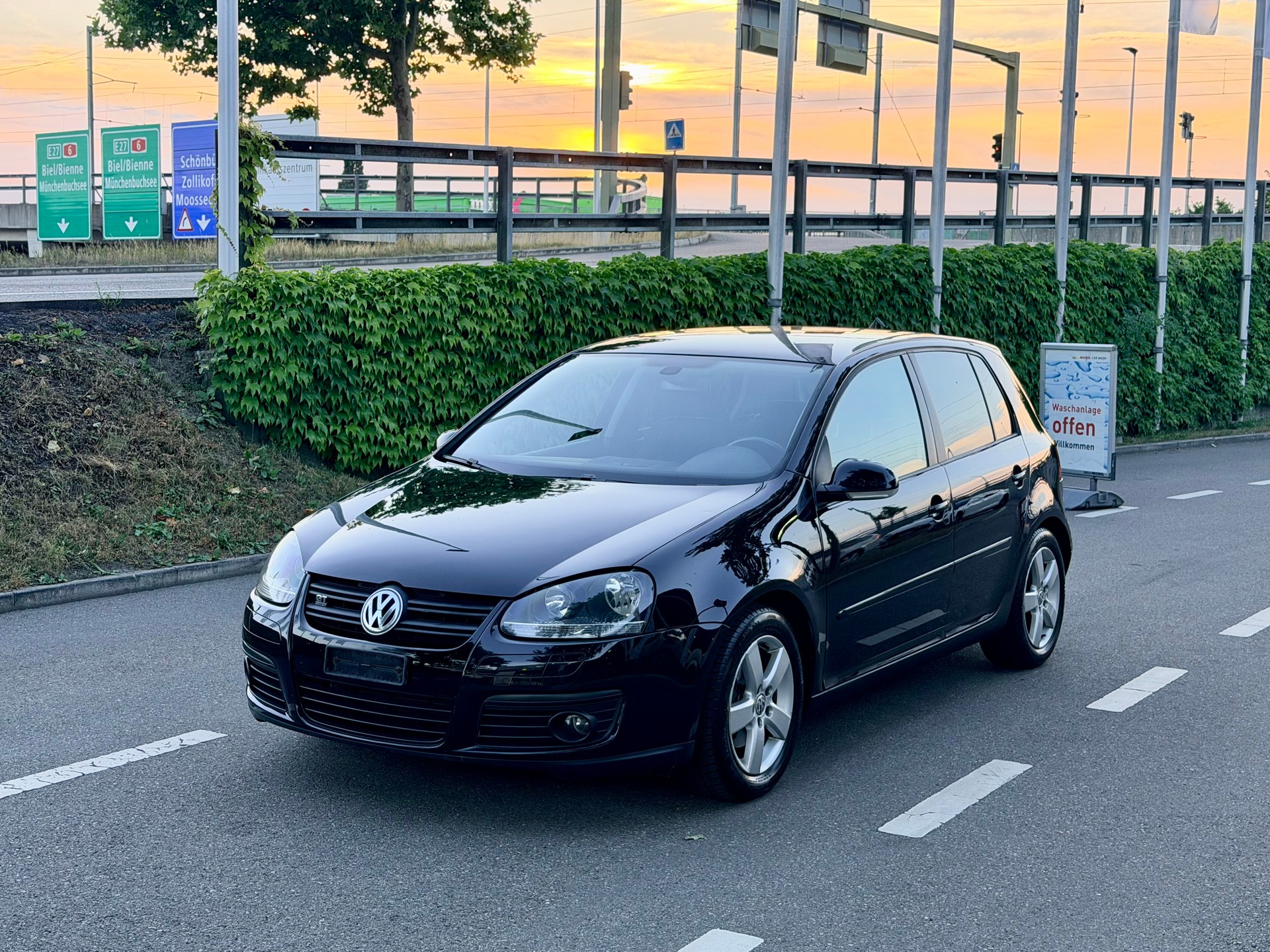 VW Golf 2.0 TDI GT Sport 4Motion-image-0
