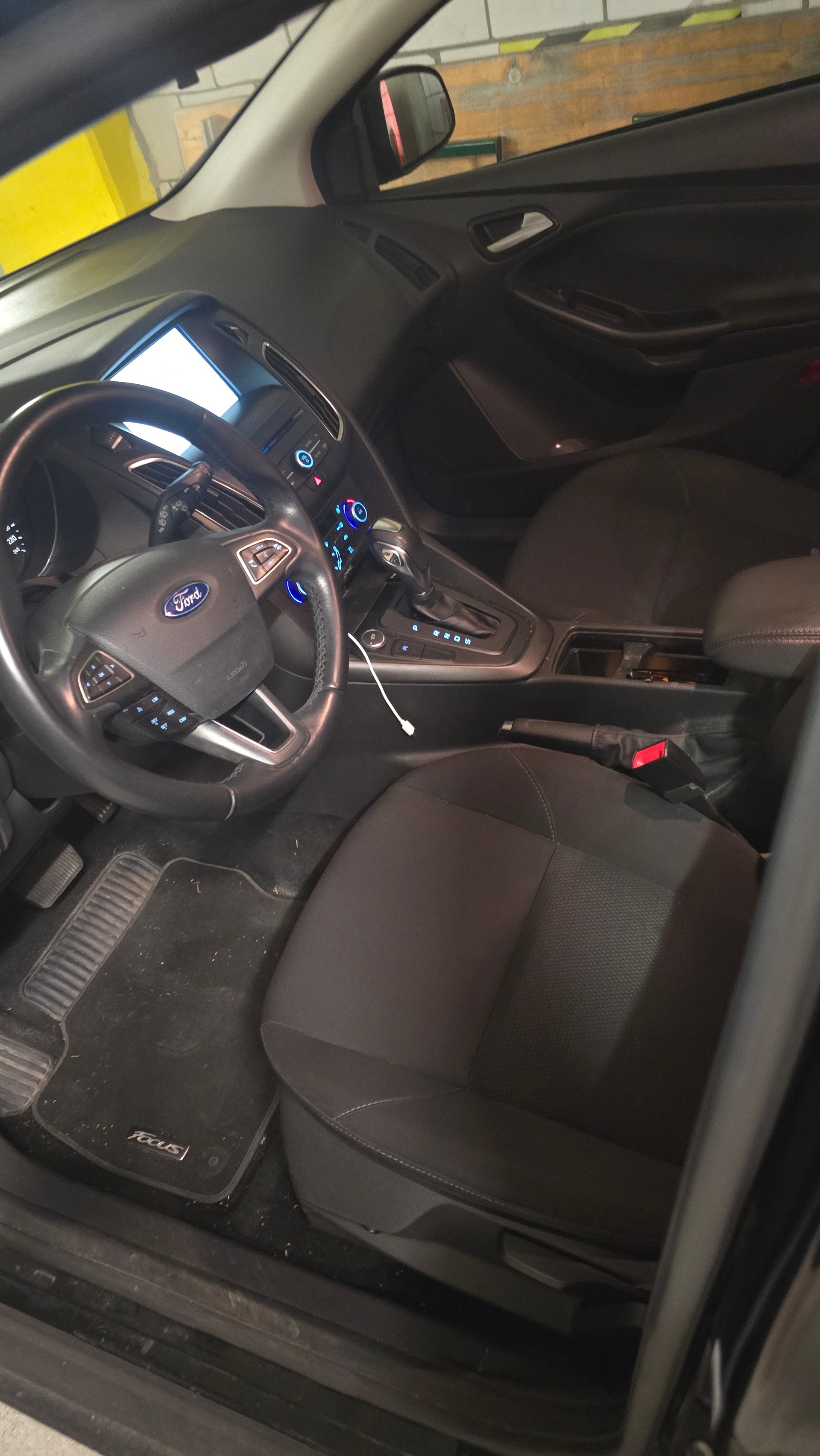 FORD 1.5 TDCi 120 Business-image-4