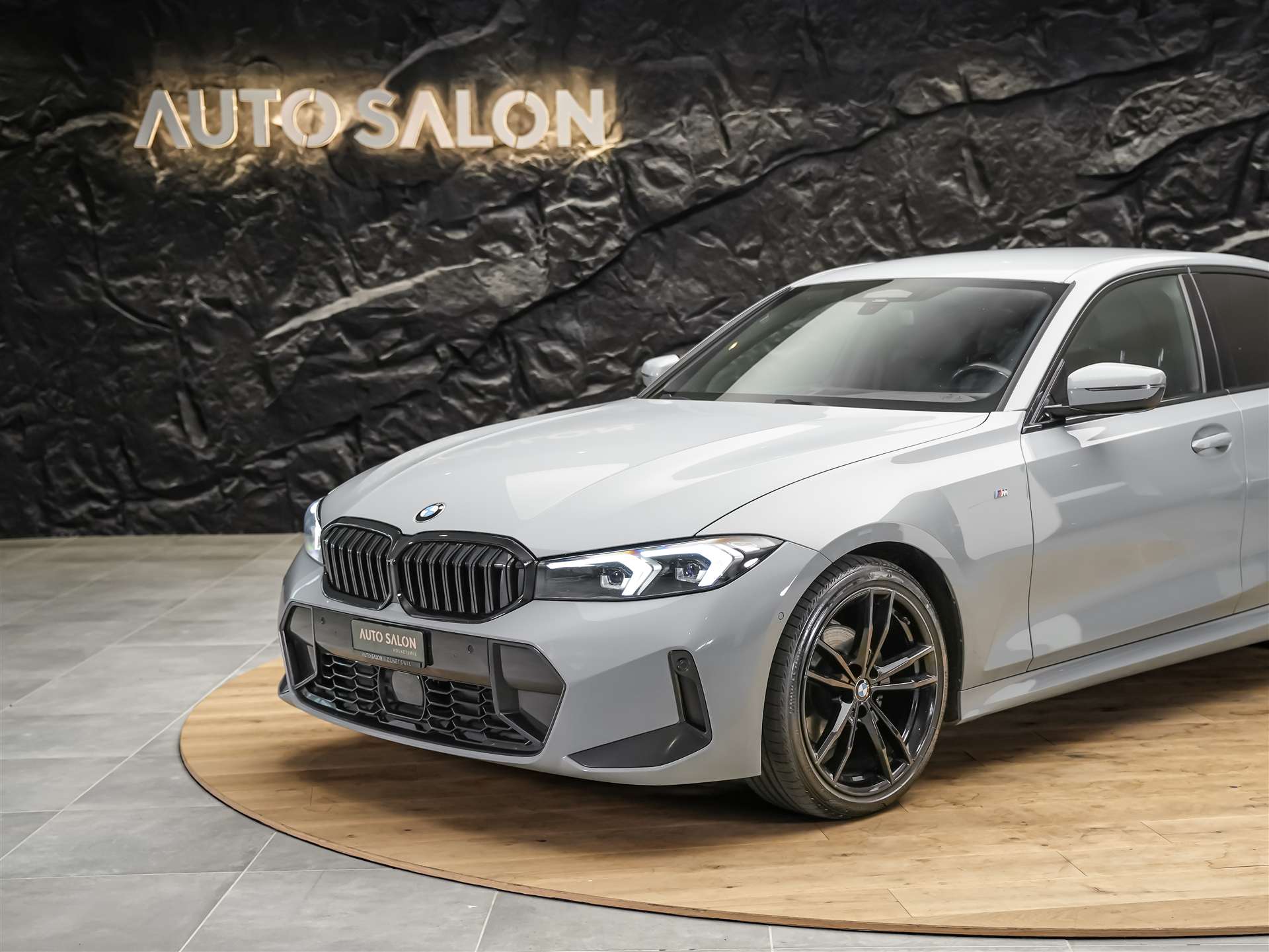 BMW 320d xDrive Steptronic M Sport *Standheizung*Abstandsregler*Lenkradheizung*-image-14