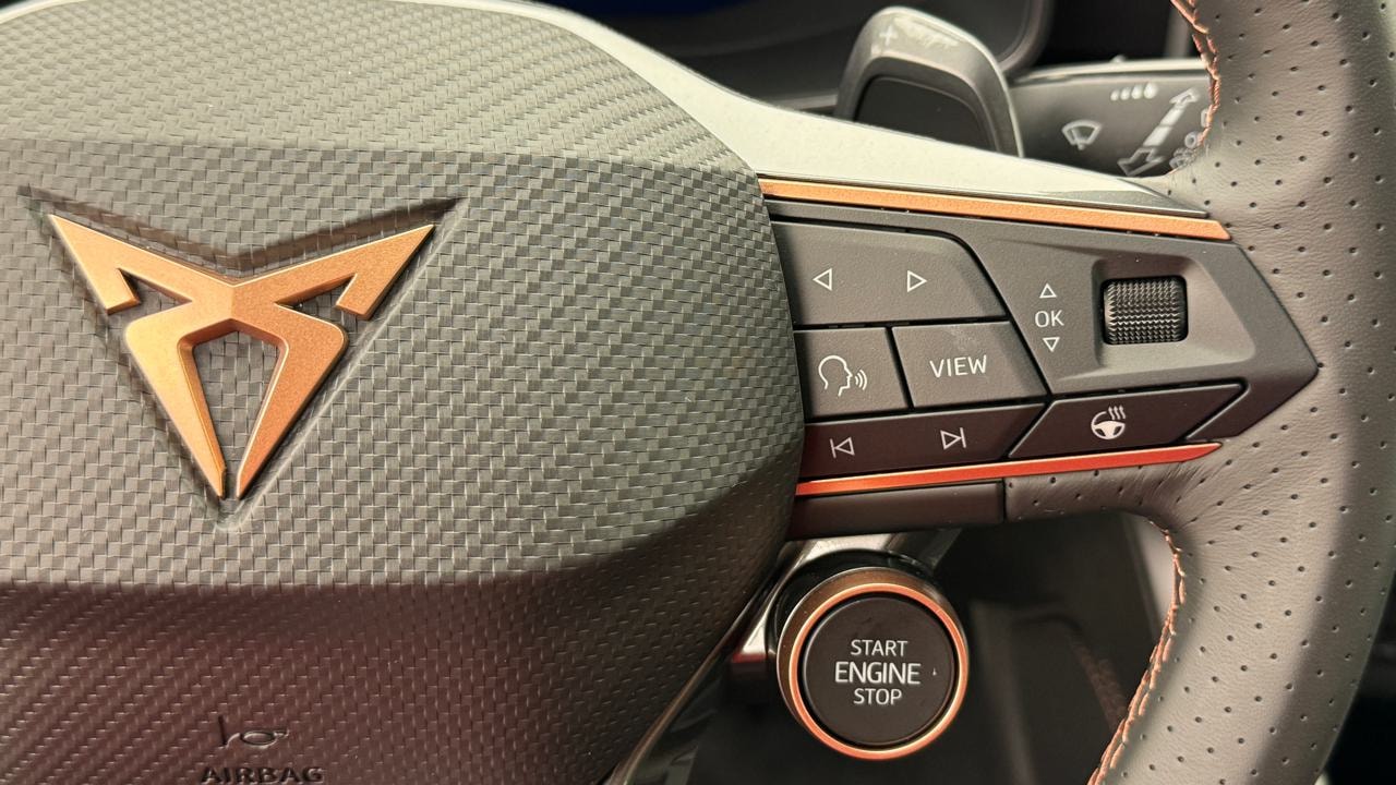 CUPRA LEON 1.5 e-HYBRID pHEV DSG-image-9