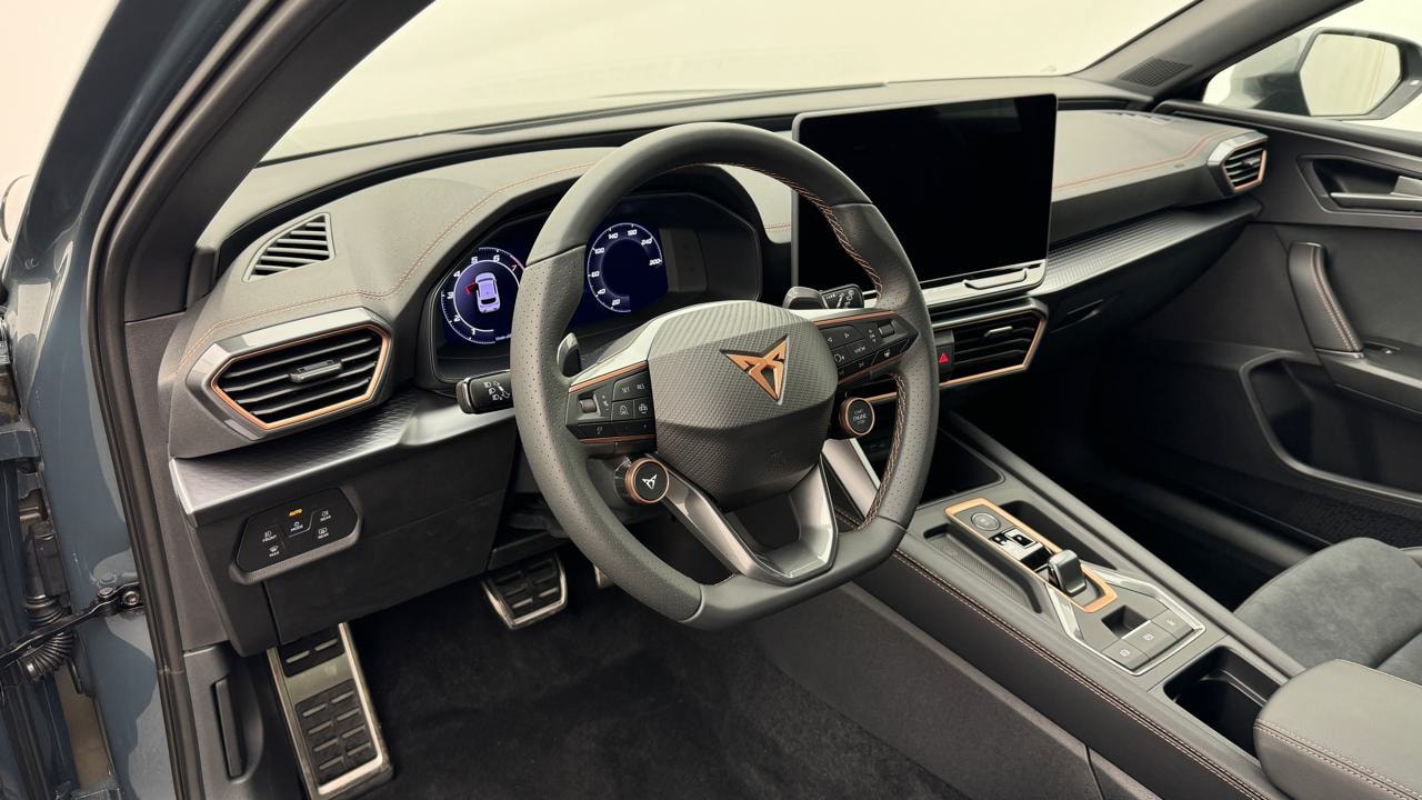 CUPRA LEON 1.5 e-HYBRID pHEV DSG-image-6