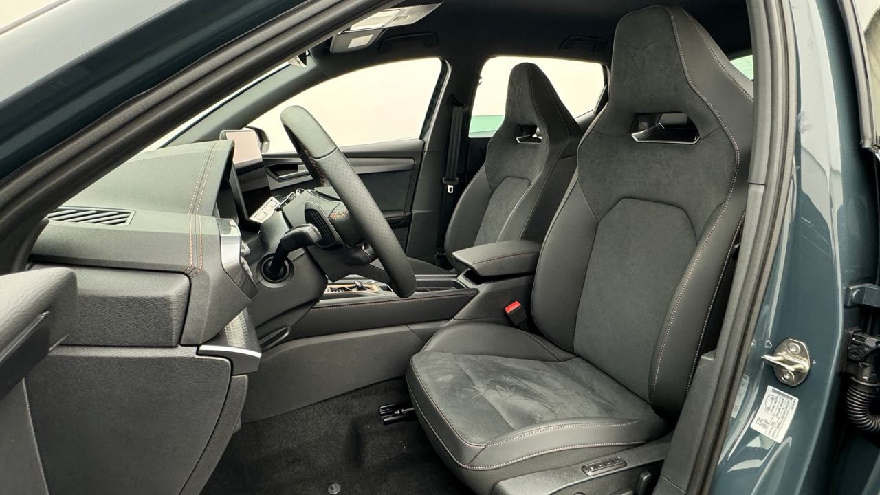CUPRA LEON 1.5 e-HYBRID pHEV DSG-image-4