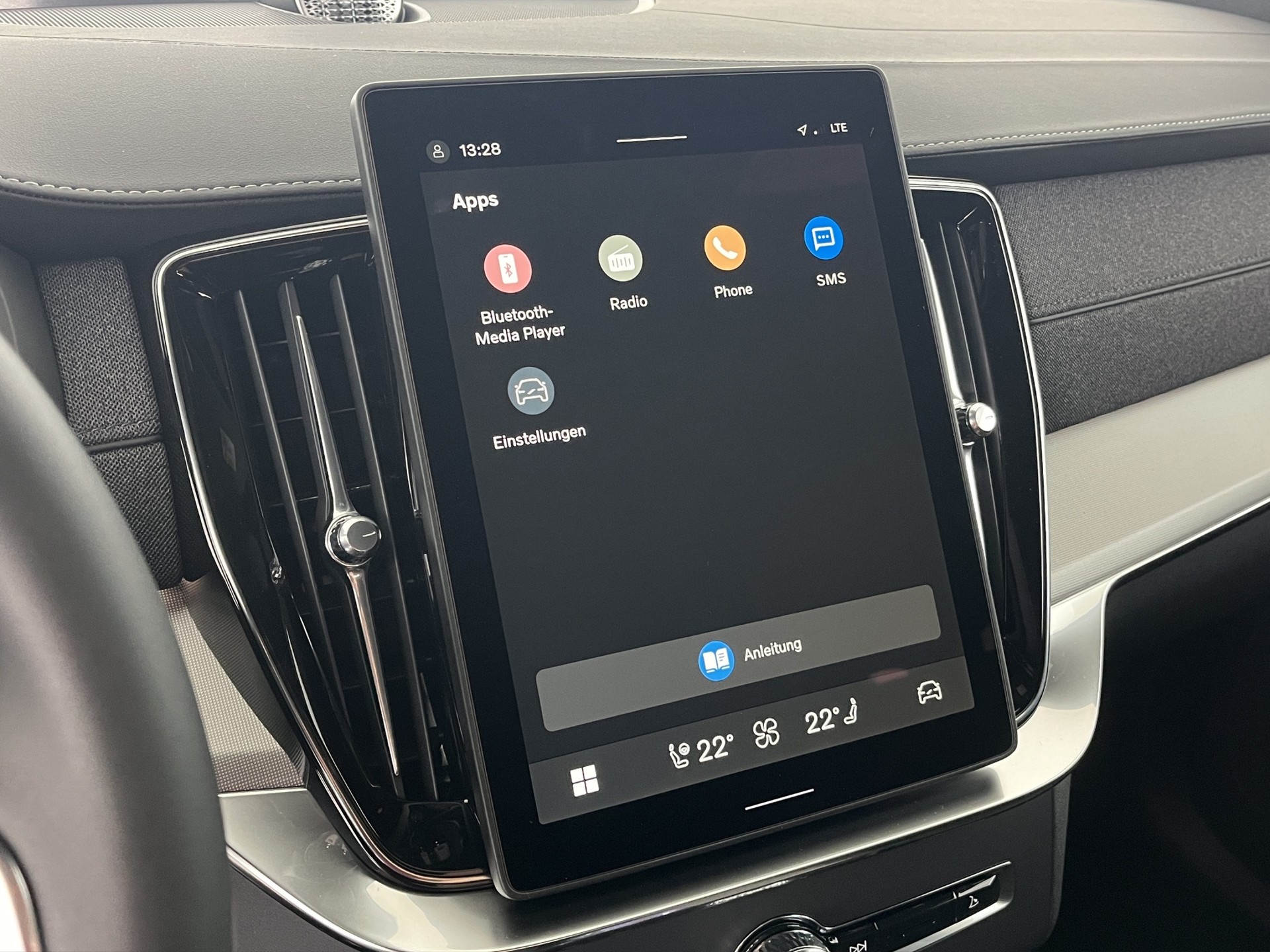 VOLVO XC90 2.0 T8 TE Black Edition eAWD-image-10