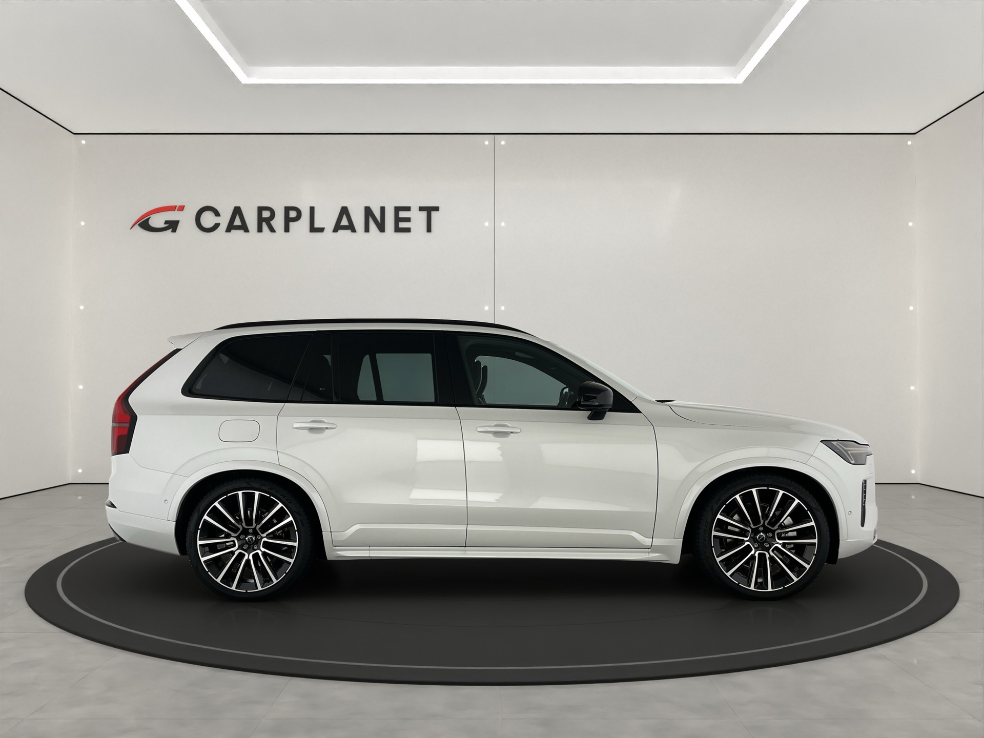 VOLVO XC90 2.0 T8 TE Black Edition eAWD-image-4