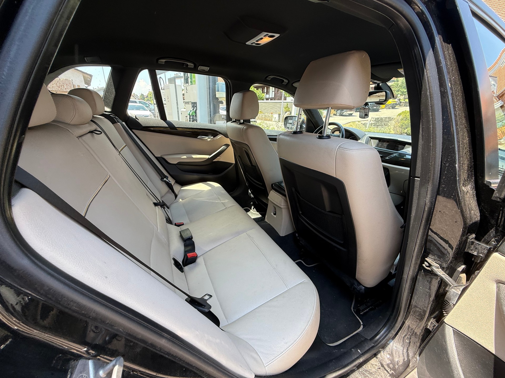 BMW X1 xDrive 20d Steptronic-image-11