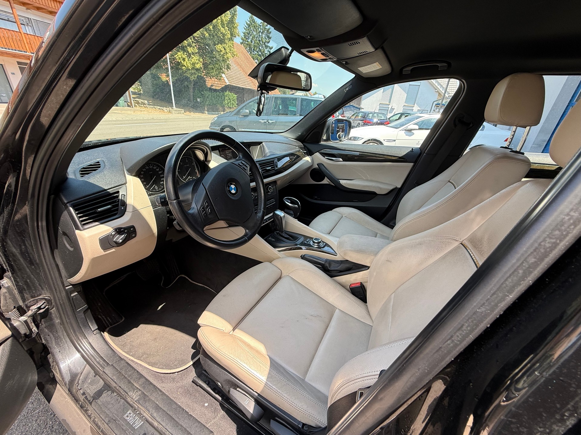 BMW X1 xDrive 20d Steptronic-image-8