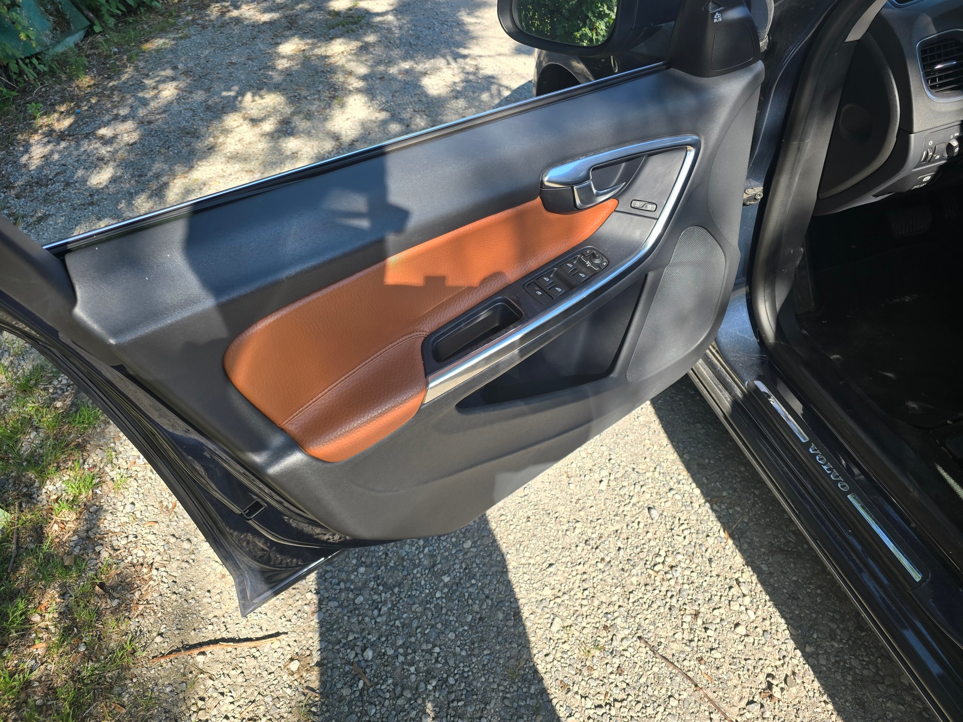 VOLVO S60 T5 Summum Powershift-image-8