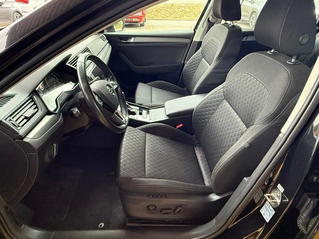 SKODA Superb Combi 2.0 TDI 190 Style DSG-image-11