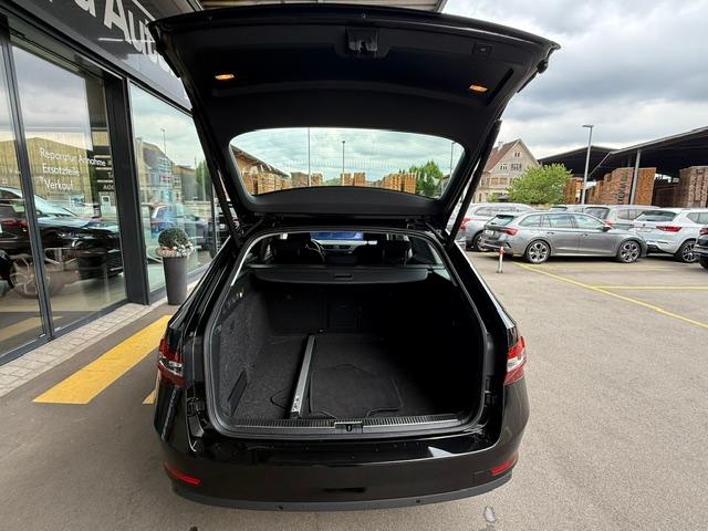 SKODA Superb Combi 2.0 TDI 190 Style DSG-image-8