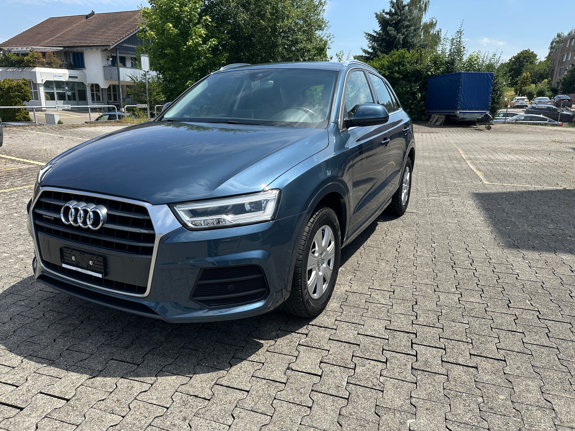 AUDI Q3 2.0 TDI quattro S-tronic-image-0