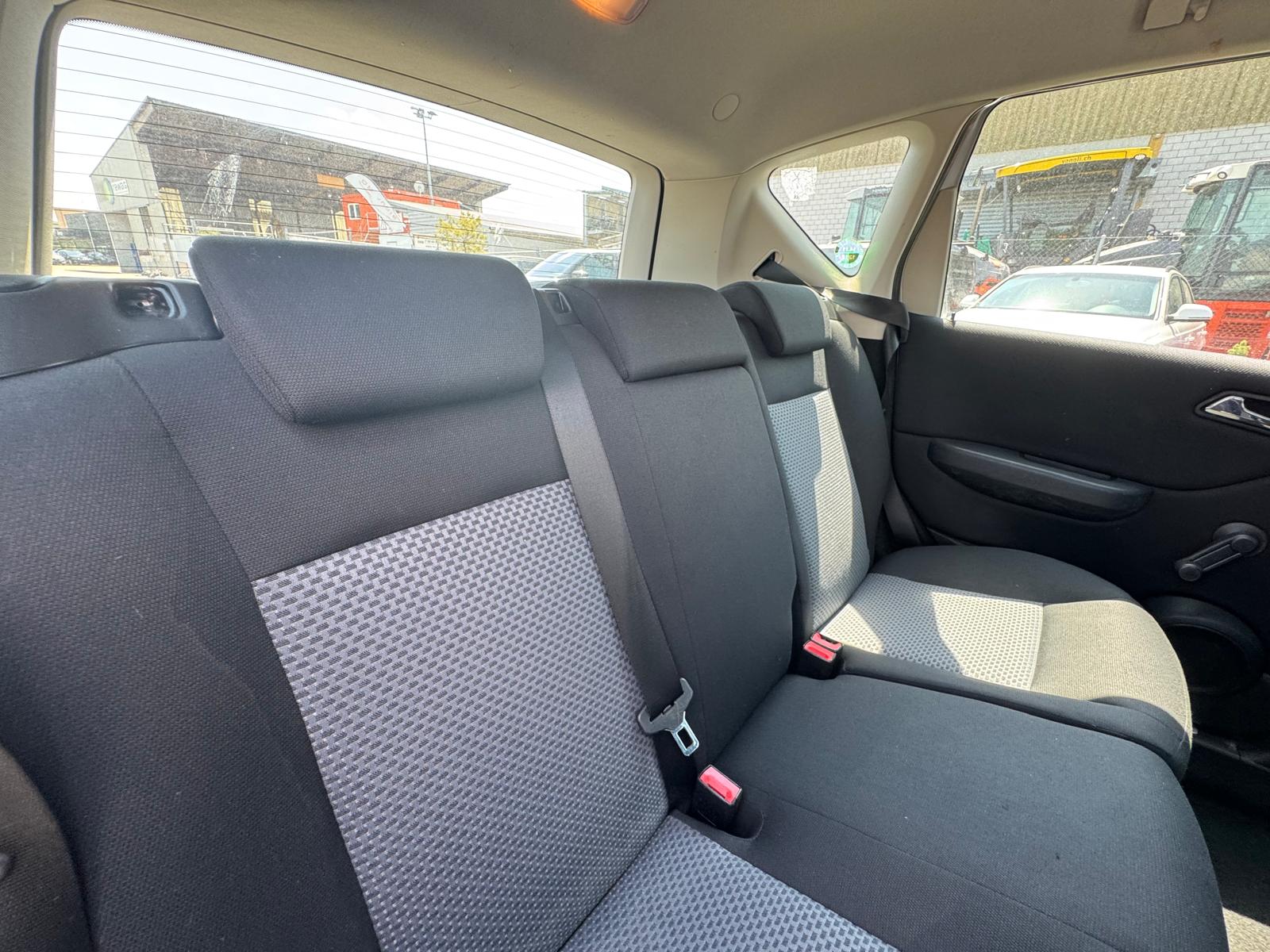 MERCEDES-BENZ A 170 Classic-image-9